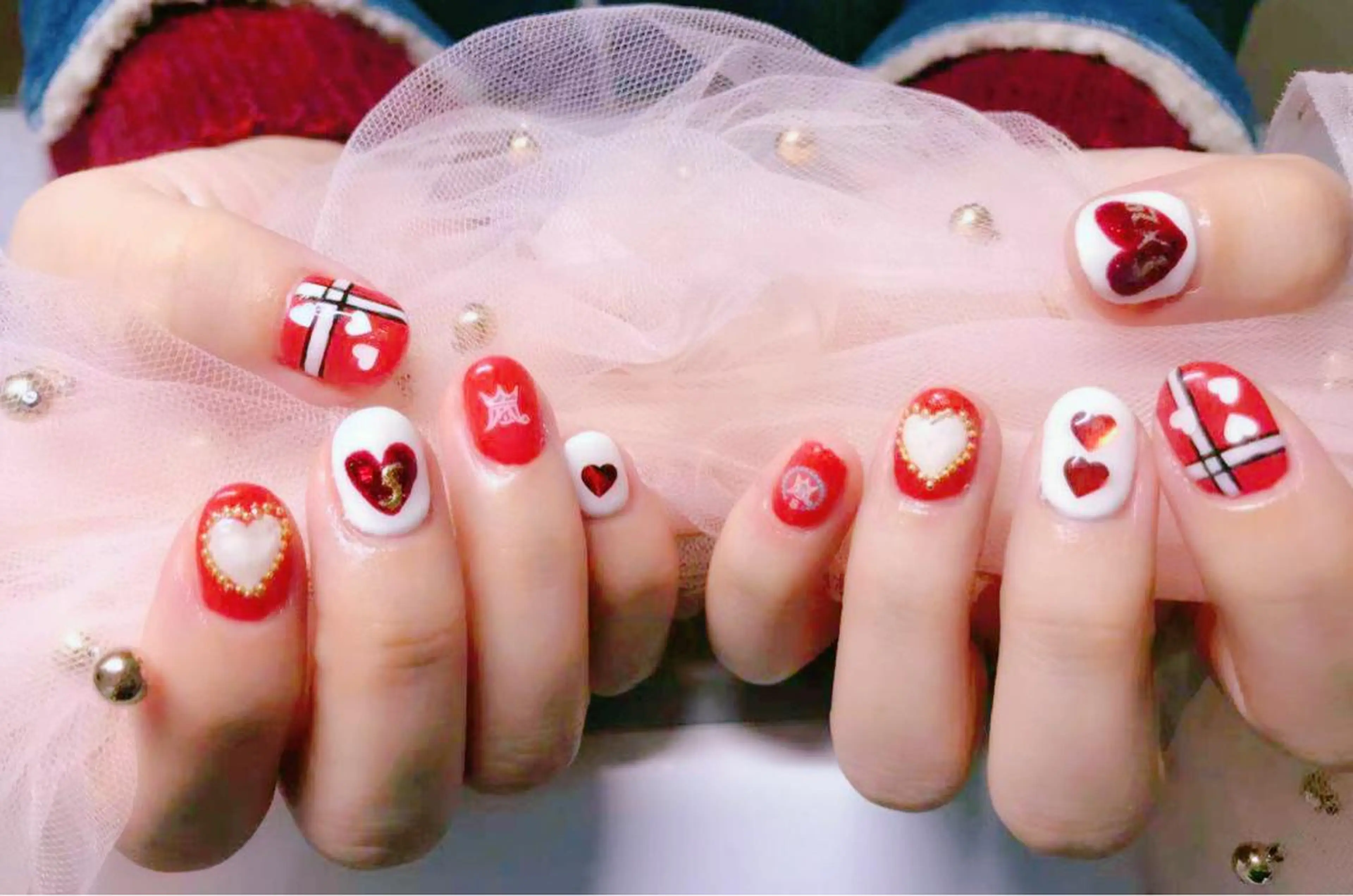 ネイル ハンドネイル マジック ミラーのネイルデザイン