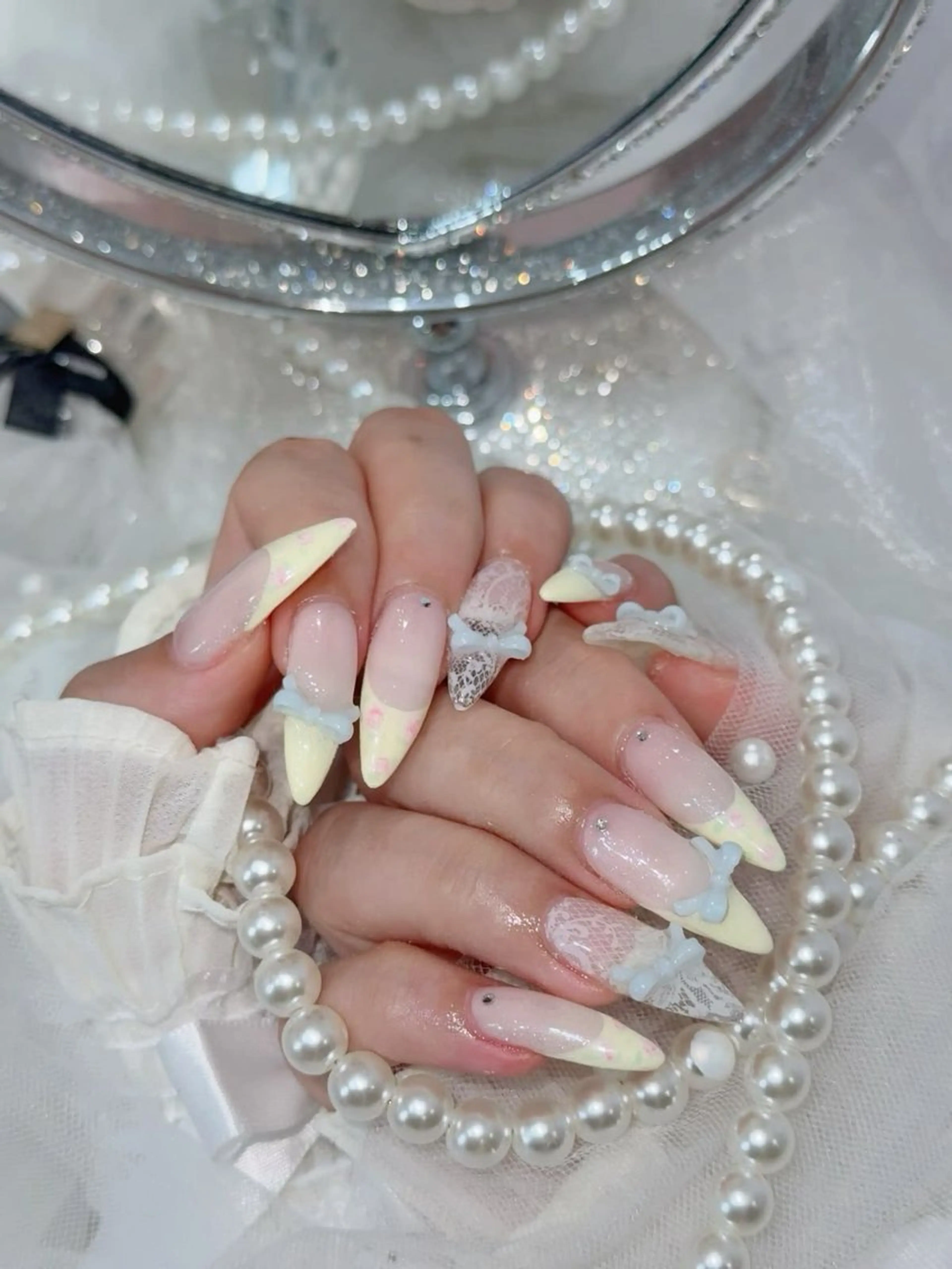 ネイル フレンチネイル キラキラネイル 韓国ネイル シンプルネイル ワンホンネイル ハンドネイル MEI Nailのネイルデザイン