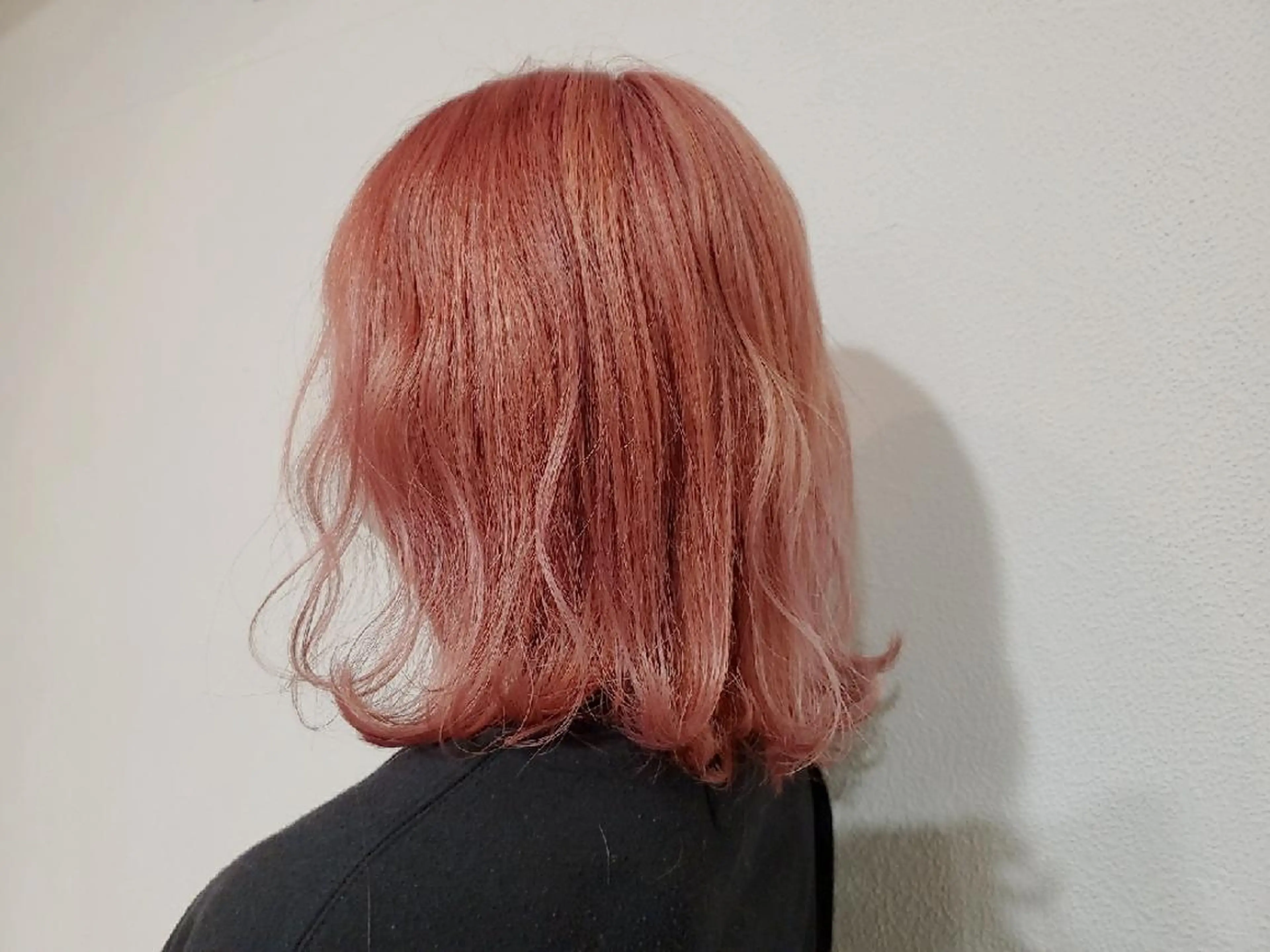 ミディアム カラー ピンクカラー パ ルのヘアスタイル