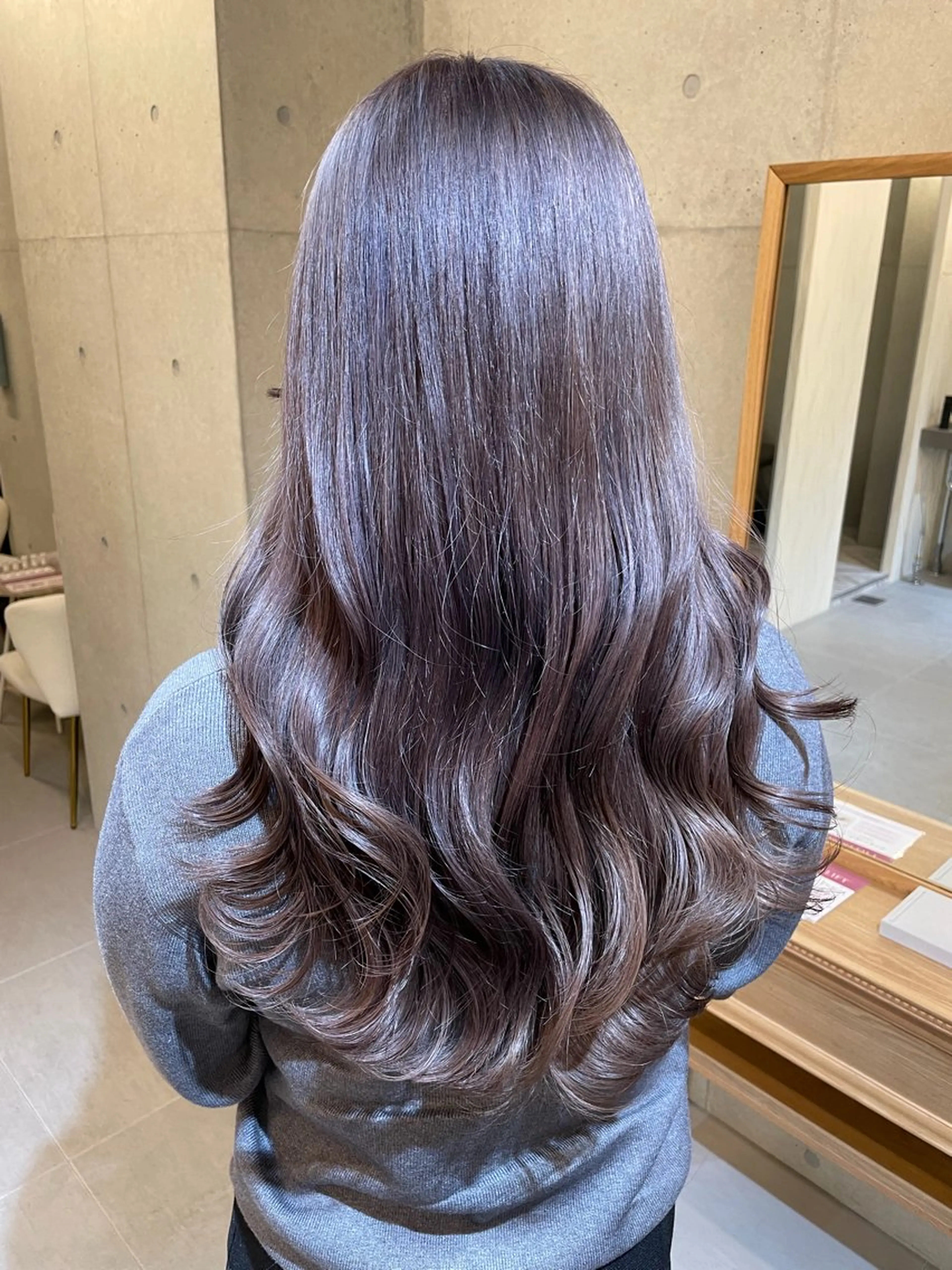 ロング カラー ベージュカラー ブリーチ ケアブリーチ グレージュ ミルクティーベージュ カット ヘアカラー トリートメント 羽田翔大/ブリーチ/ ボブカット/店長のヘアスタイル