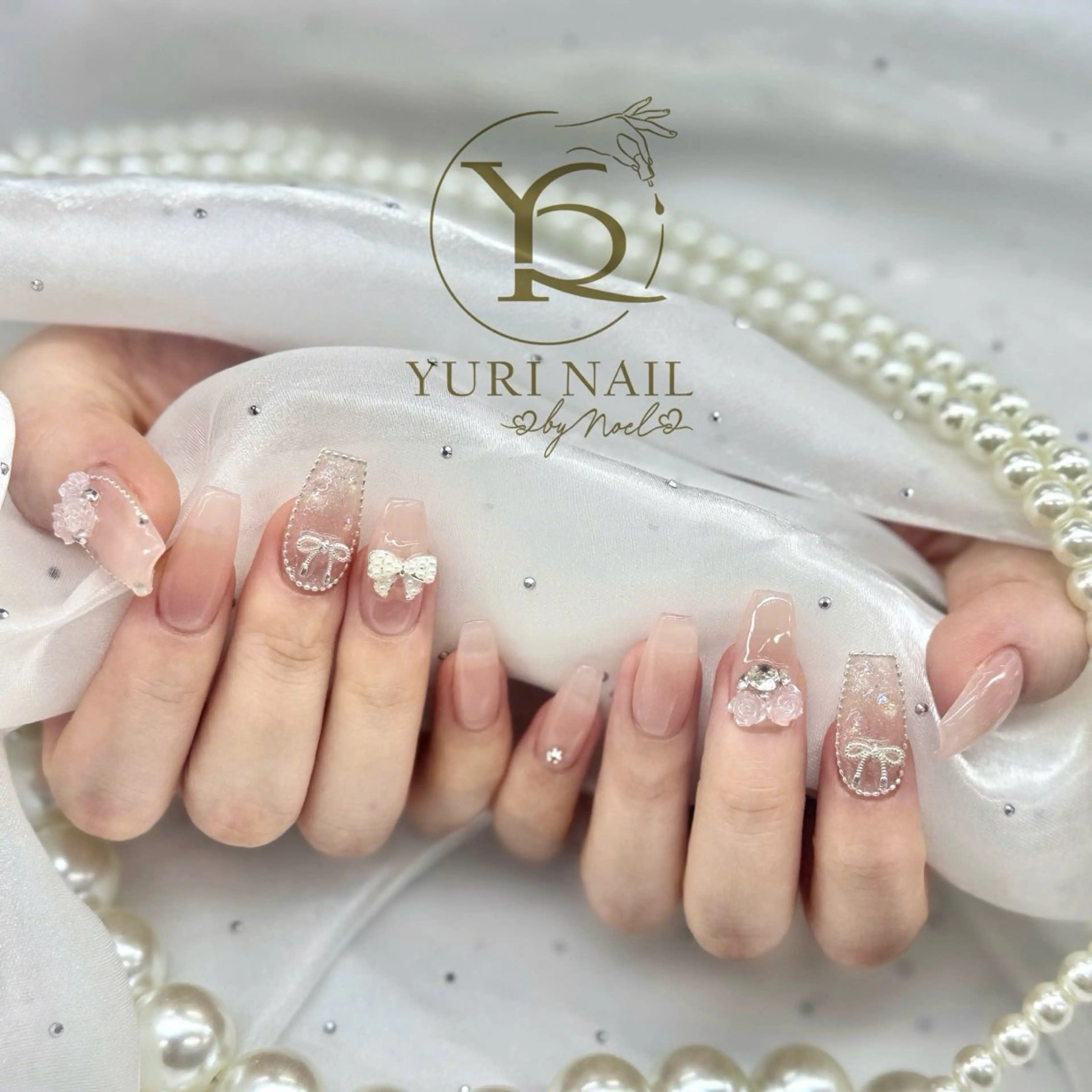 ネイル ハンドネイル フットネイル ハンドケア YURI Nail NARITAのネイルデザイン
