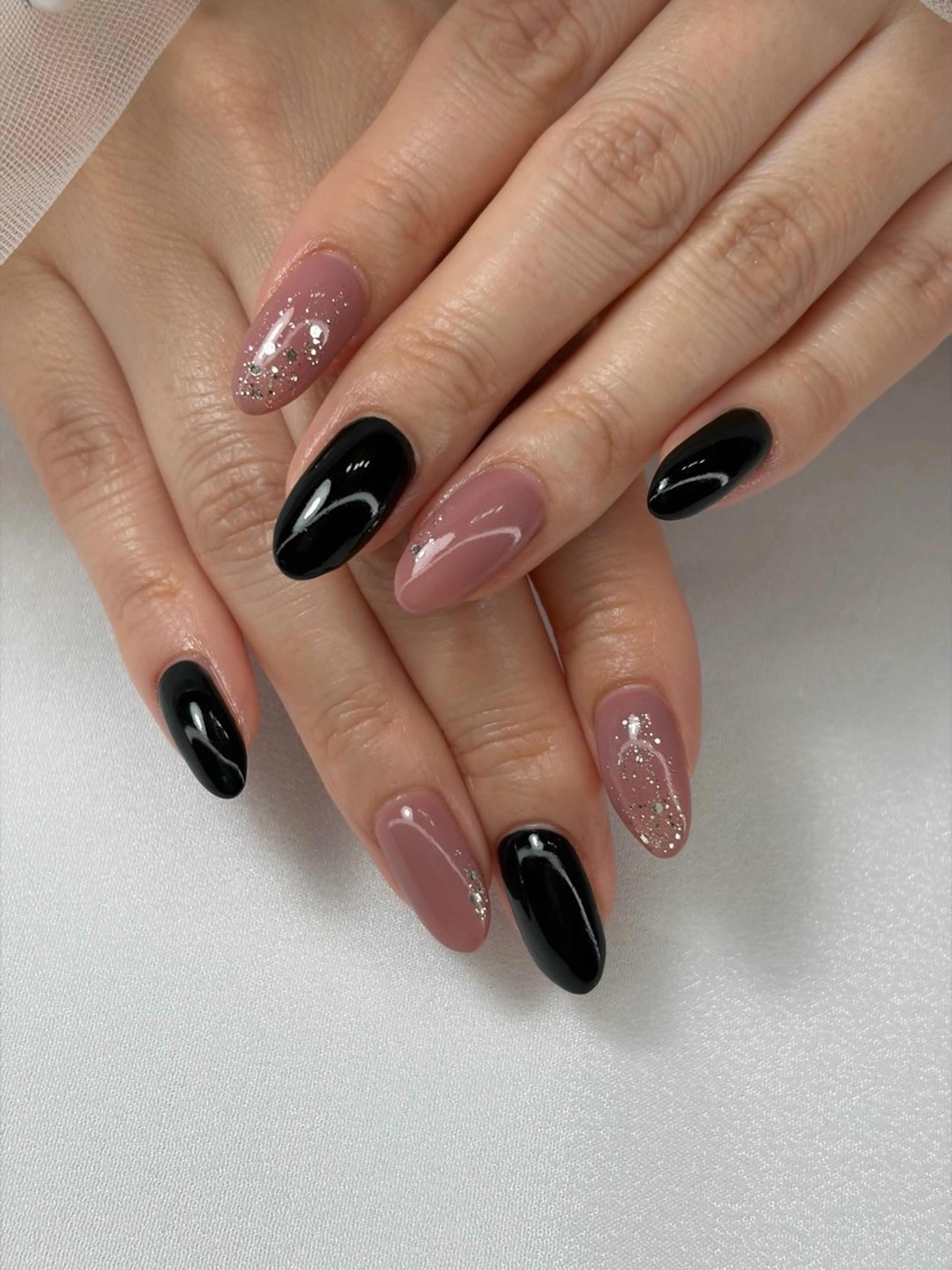 ネイル ニュアンスネイル オフィスネイル ピンク シンプルネイル ハンドネイル iro+ nailのネイルデザイン