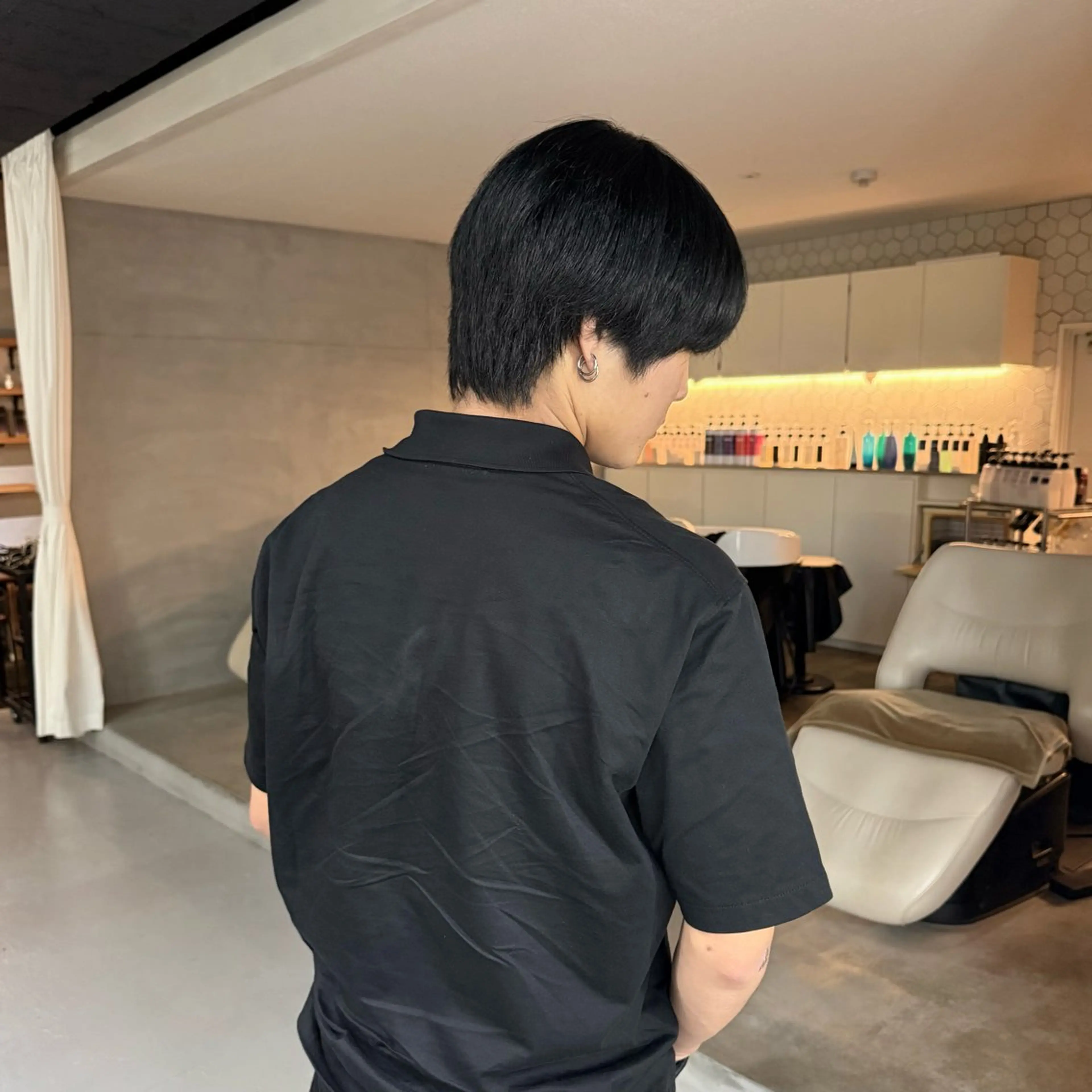 カラー メンズ 黒髪 ブルーカラー ブルーブラック ヘアカラー kaikohair＆artstudio所属・石川りみ/ 透明感カラーのヘアスタイル