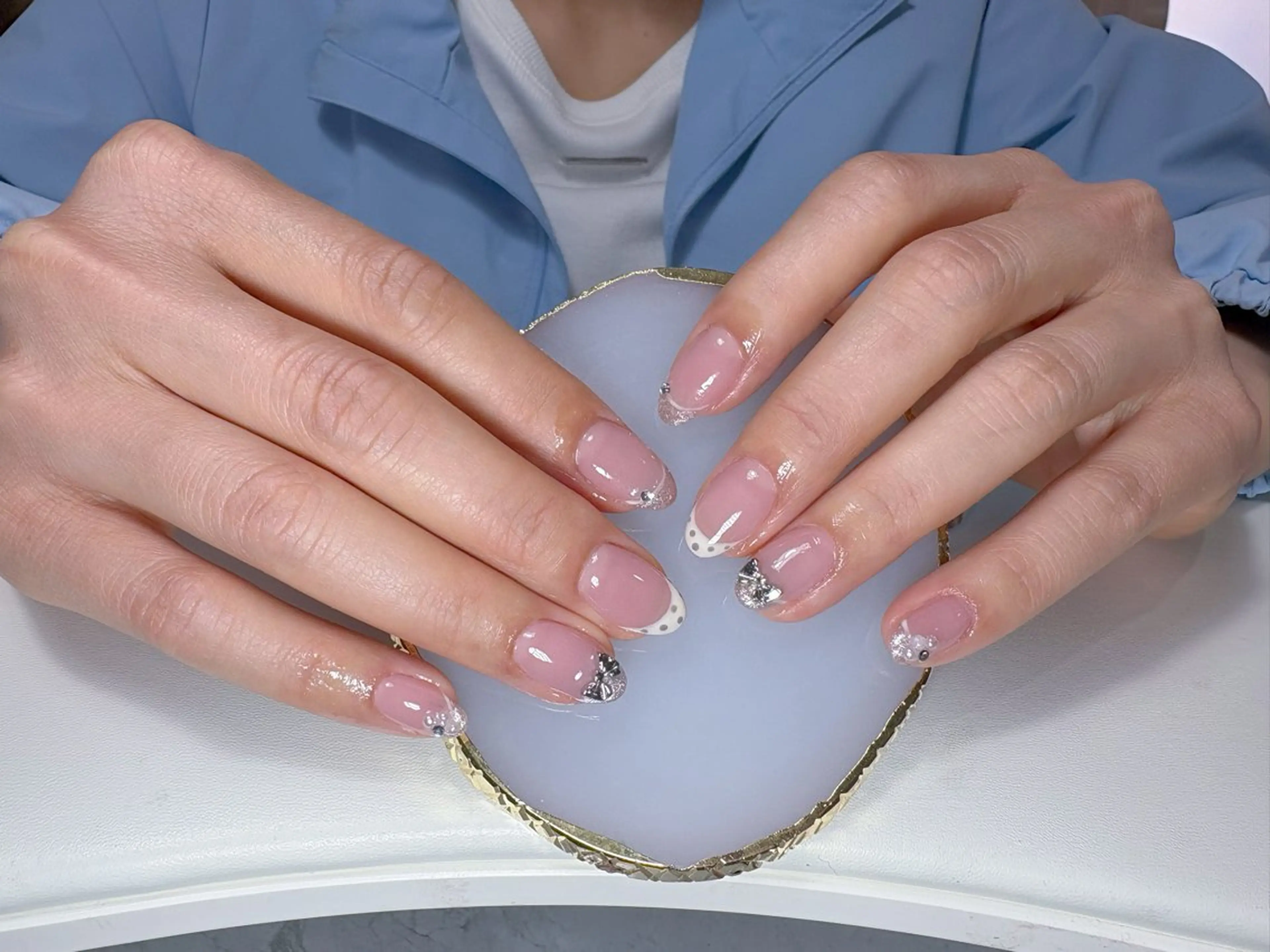 ネイル 韓国ネイル マグネットネイル シンプルネイル ネイルチップ ワンホンネイル ハンドネイル ゆい ノエラネイルのネイルデザイン