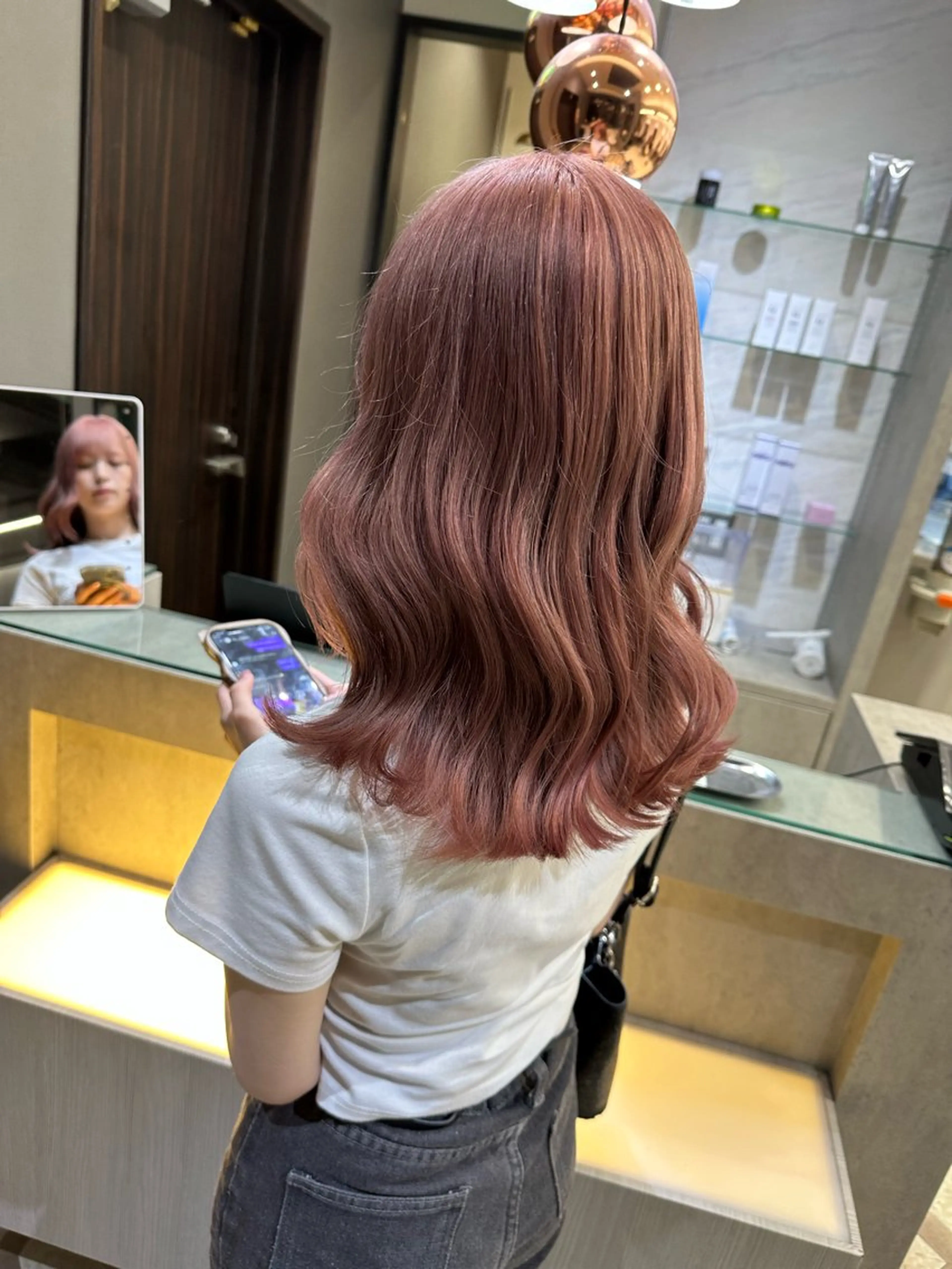 ミディアム カラー Roi ofGiseLのヘアスタイル