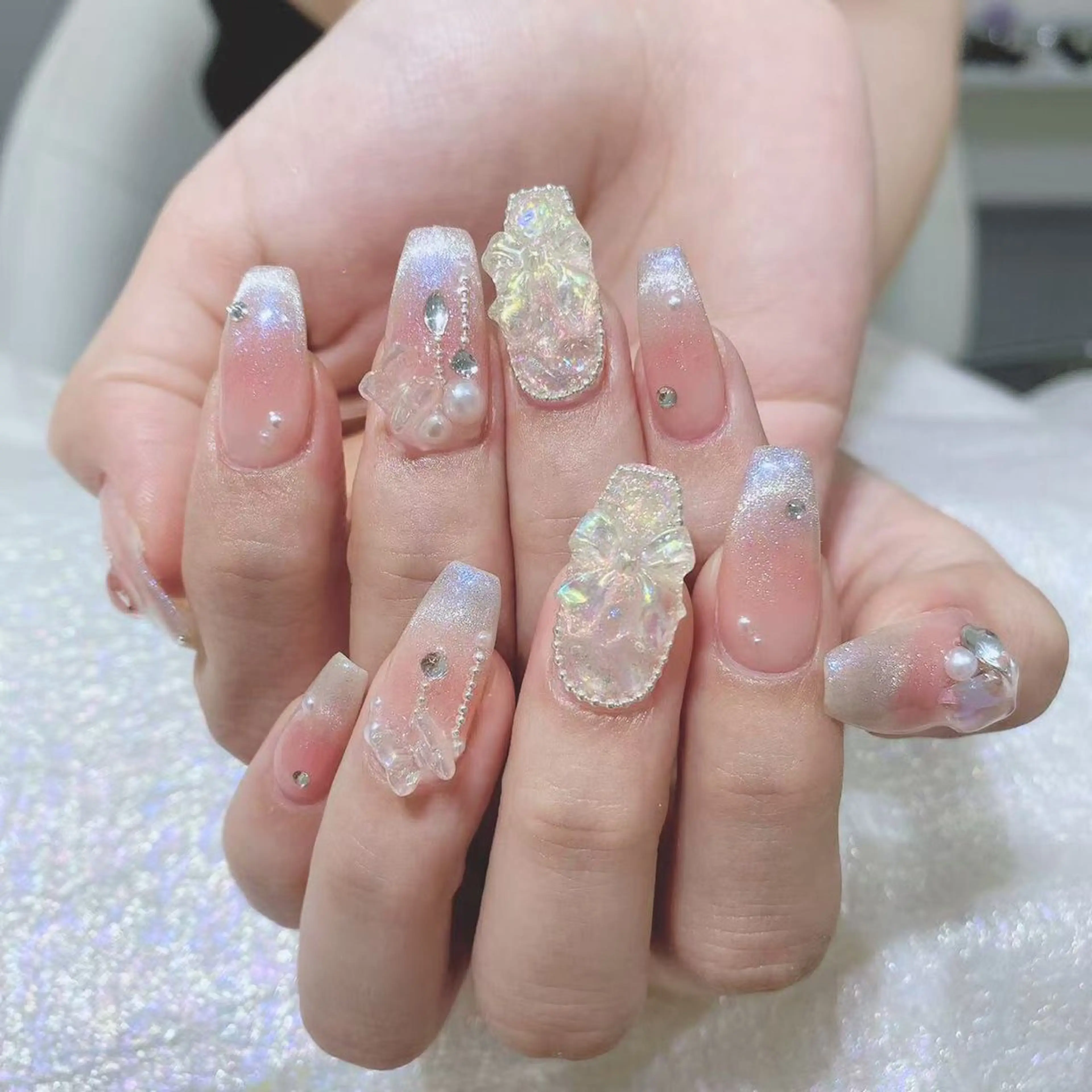 ネイル ハンドネイル Queens ひなのネイルデザイン