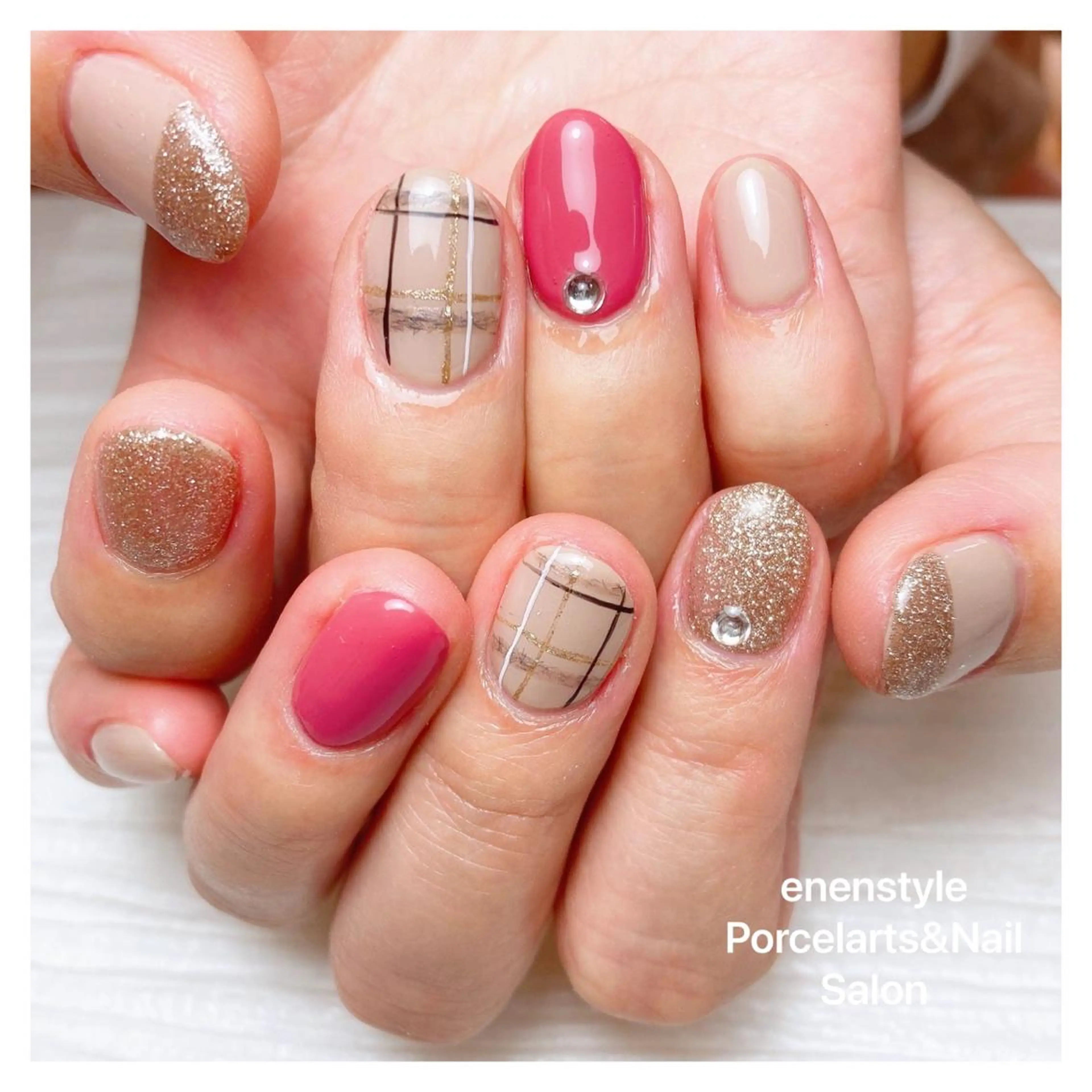 ミディアム ネイル ハンドネイル 👑enen style👑のネイルデザイン