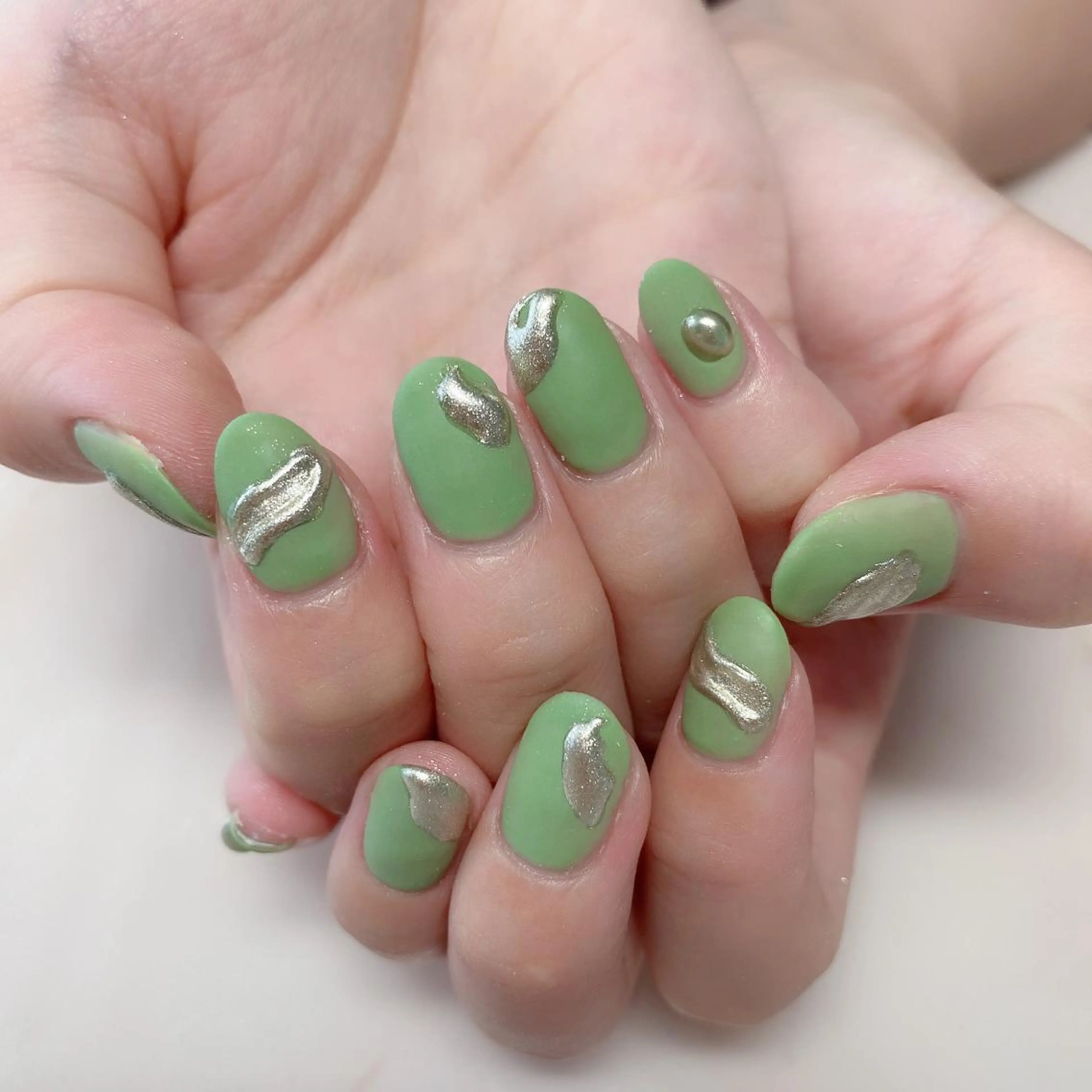 ネイル マットネイル 持ち込み ハンドネイル ハンドケア 閨匠ビューティサロン 新橋店♡Ellieのネイルデザイン