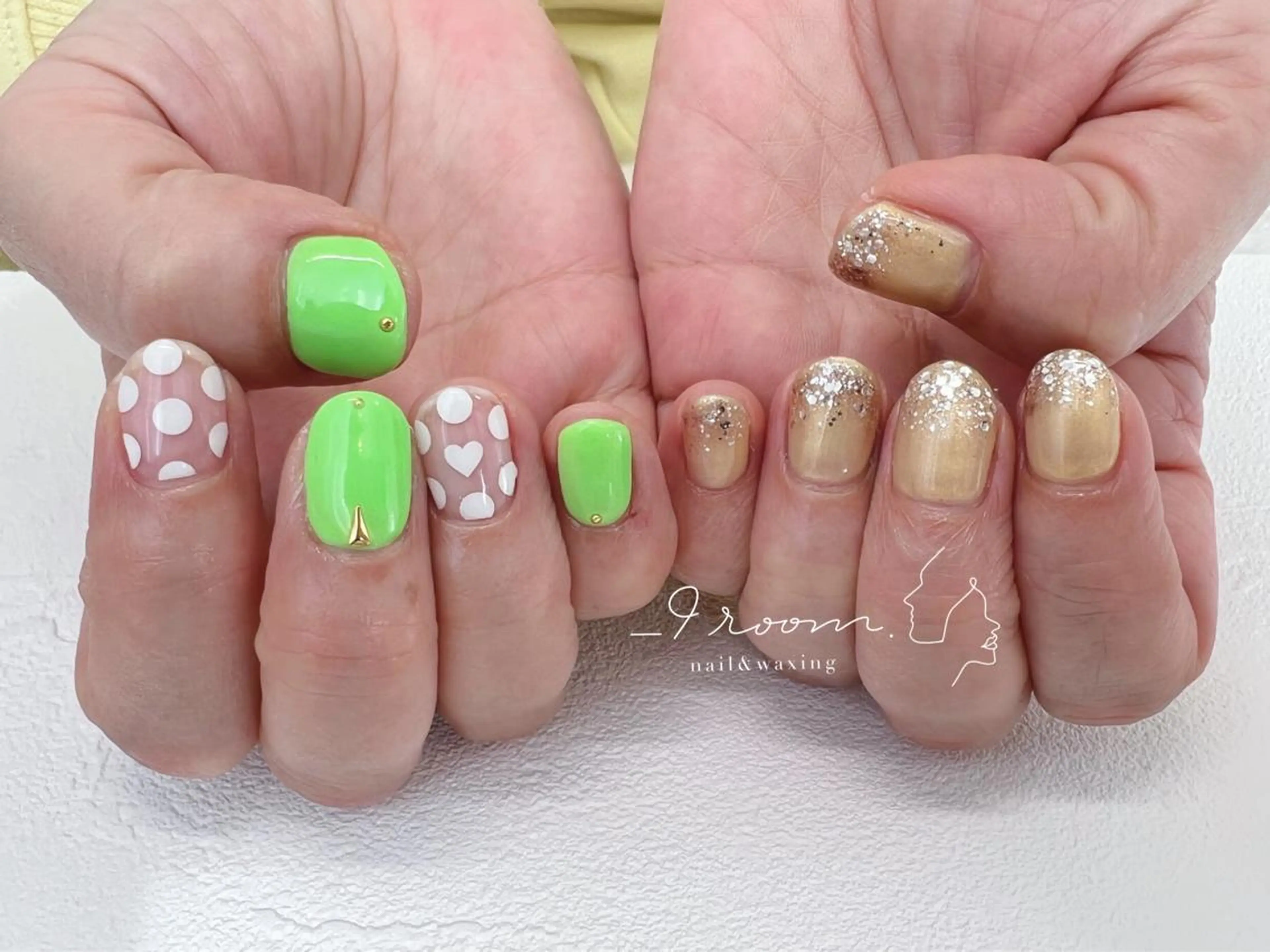 ネイル クリアネイル グラデーション グリーン ラメ(グリッター) ラメグラデーション _9 room. Yoshimiのネイルデザイン