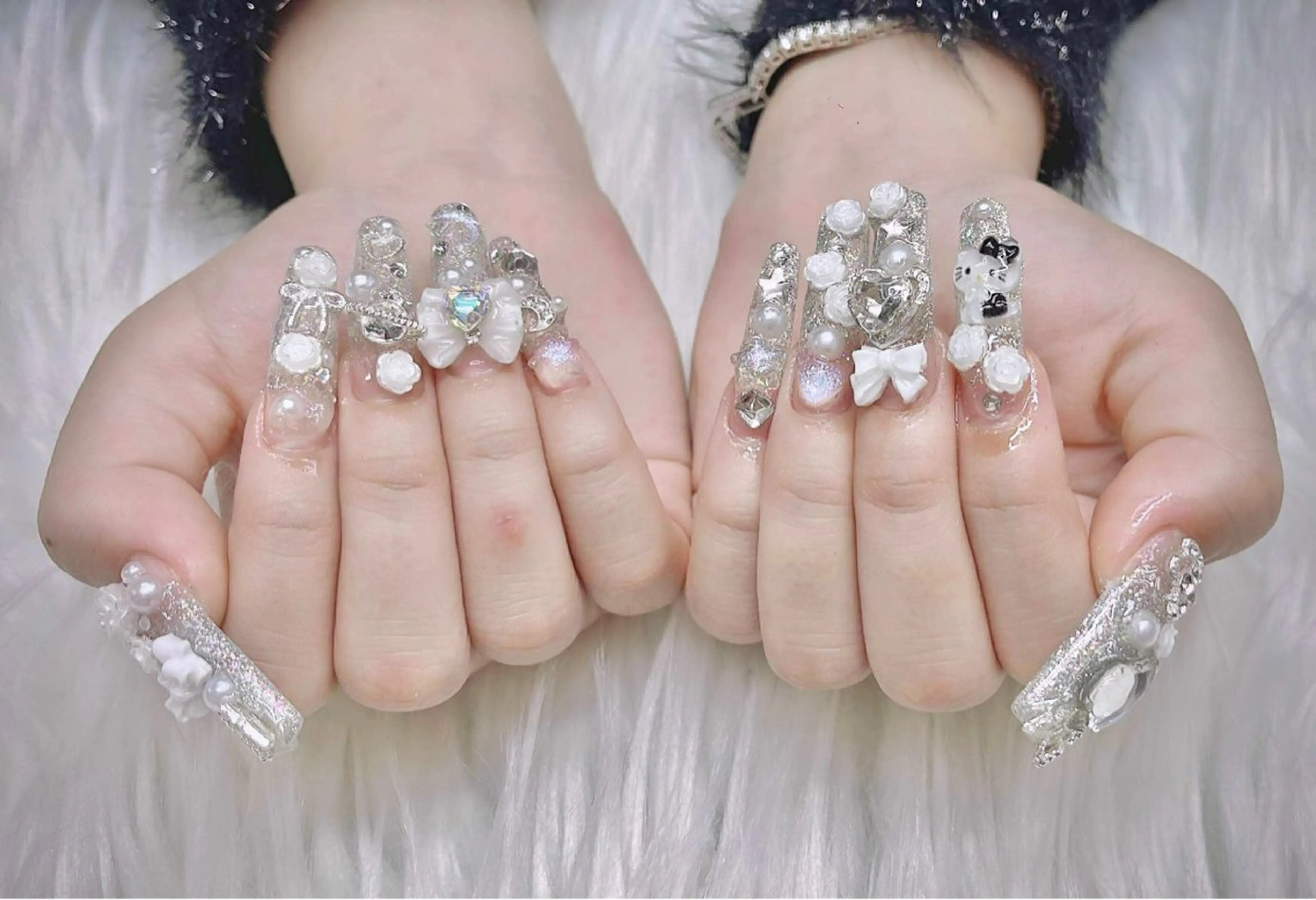 ネイル フットネイル ジェルネイル 韓国ネイル マグネットネイル 持ち込み ハンドネイル Akiko ネイルサロン所属・AKIKO ネイルサロンのネイルデザイン