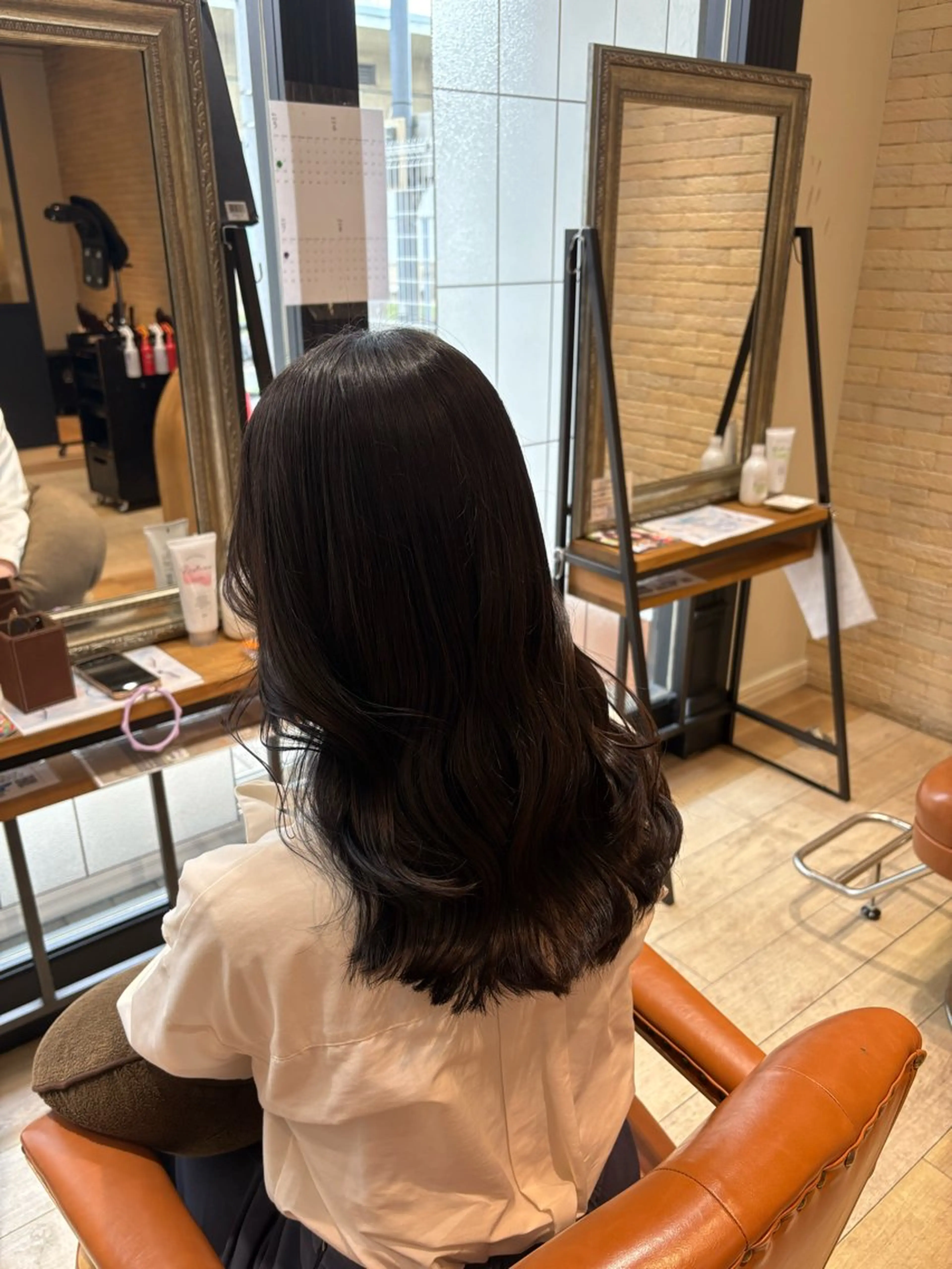 カラー ヘアカラー しおり🍬 KOKORO🤍のヘアスタイル