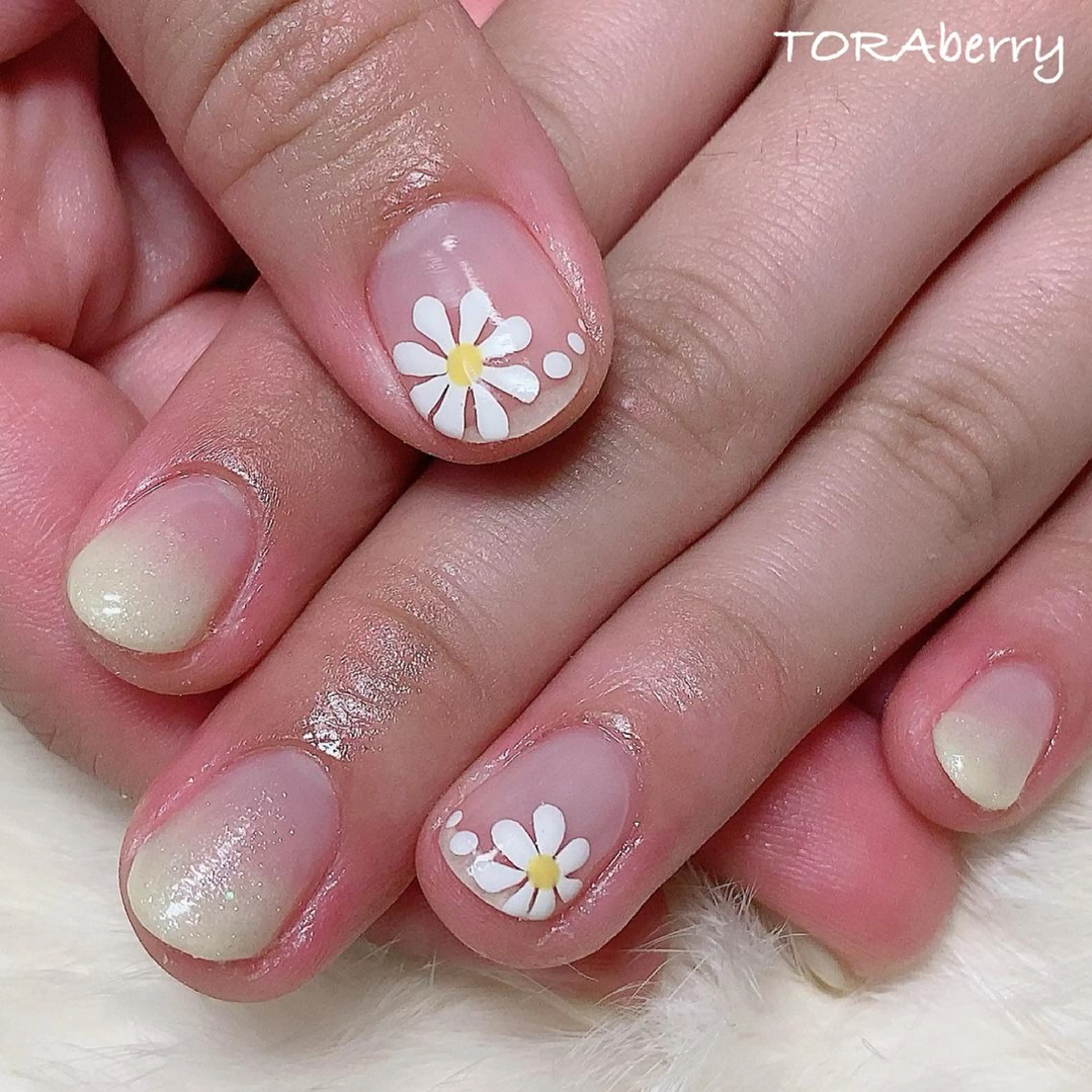 ネイル ハンドネイル ネイリスト なつみのネイルデザイン