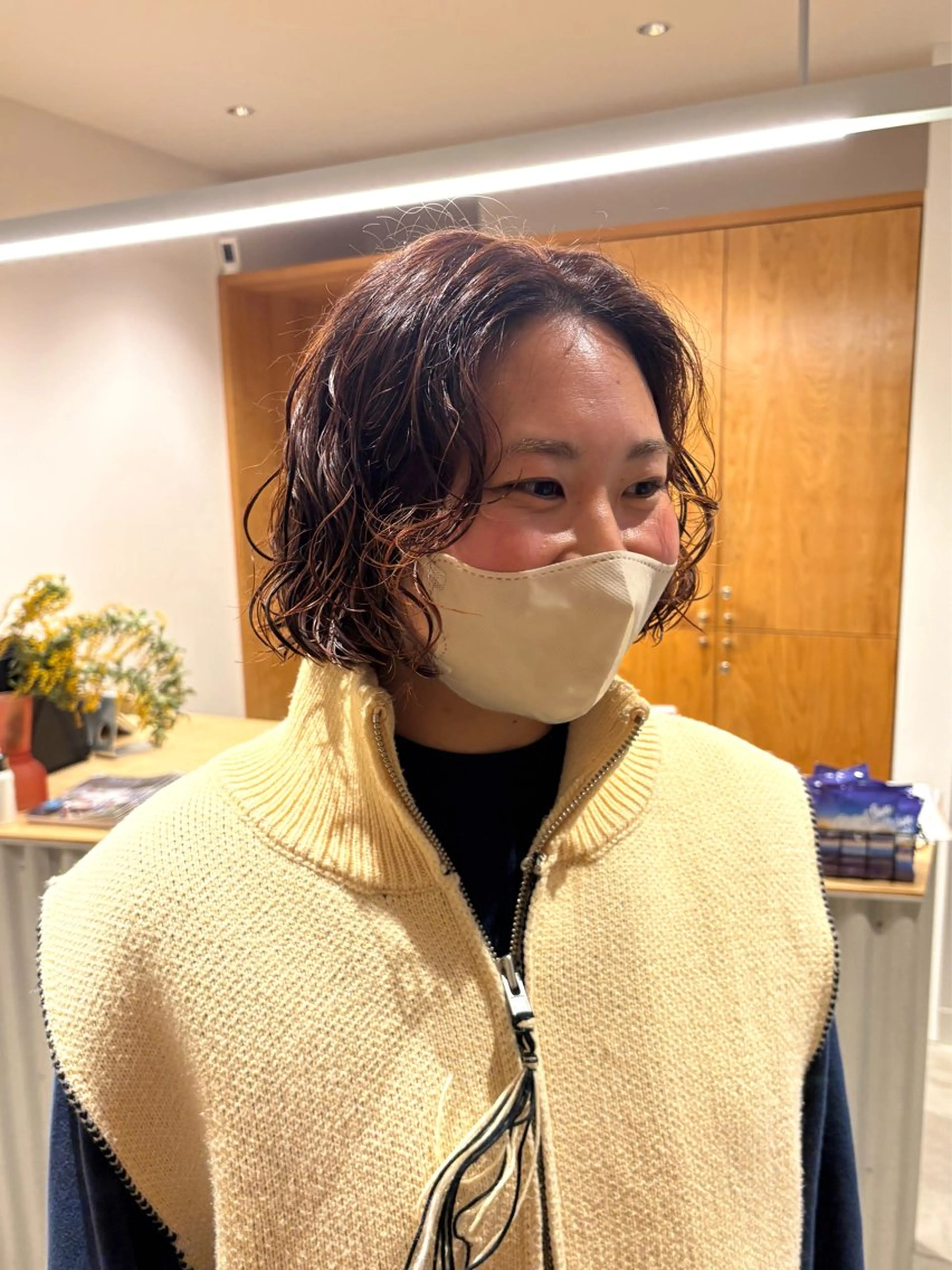 ショート カラー ボブ カット パーマ/ ハイライト/志賀のヘアスタイル