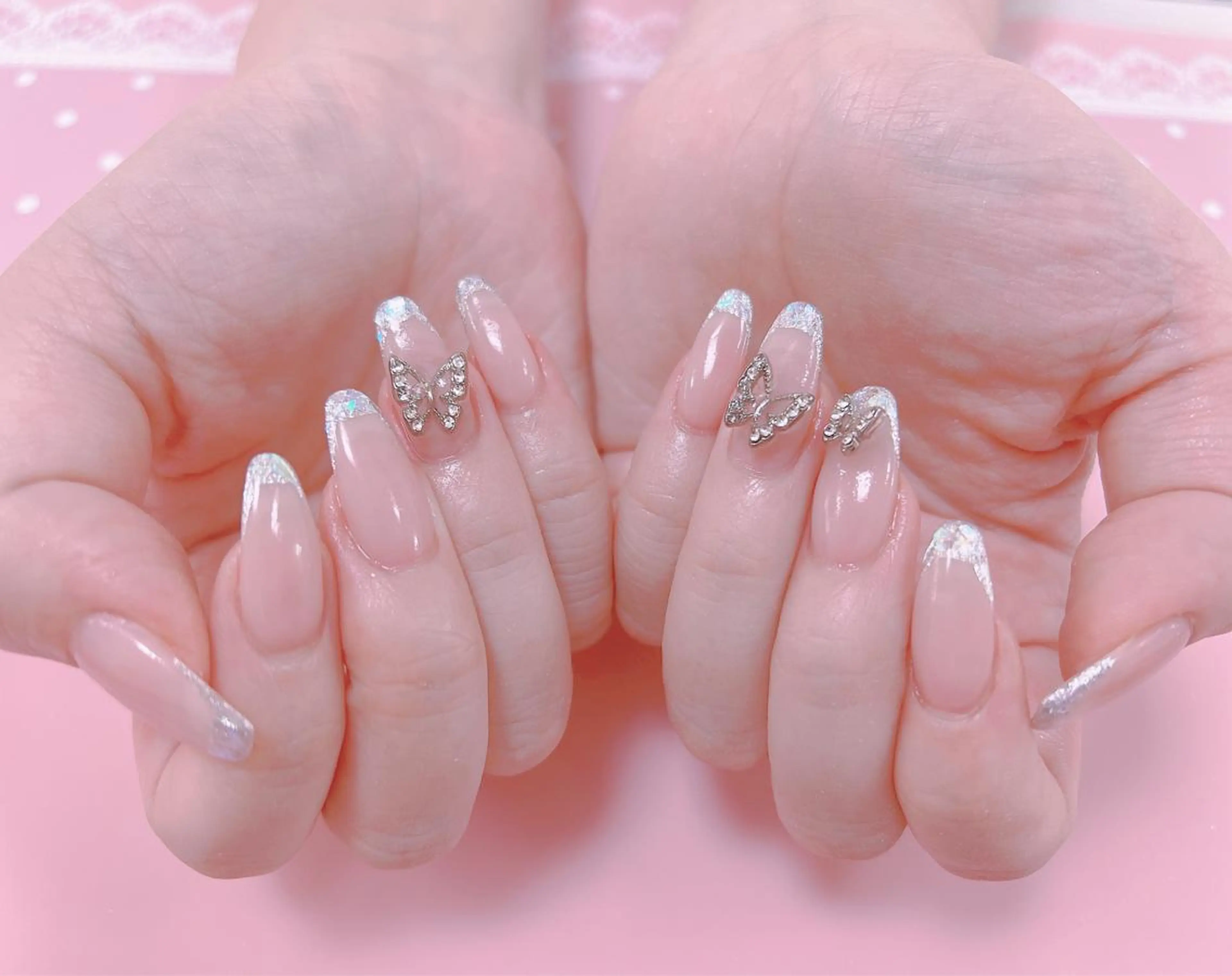 ネイル はぴねす所属・横浜 美夢のネイルデザイン