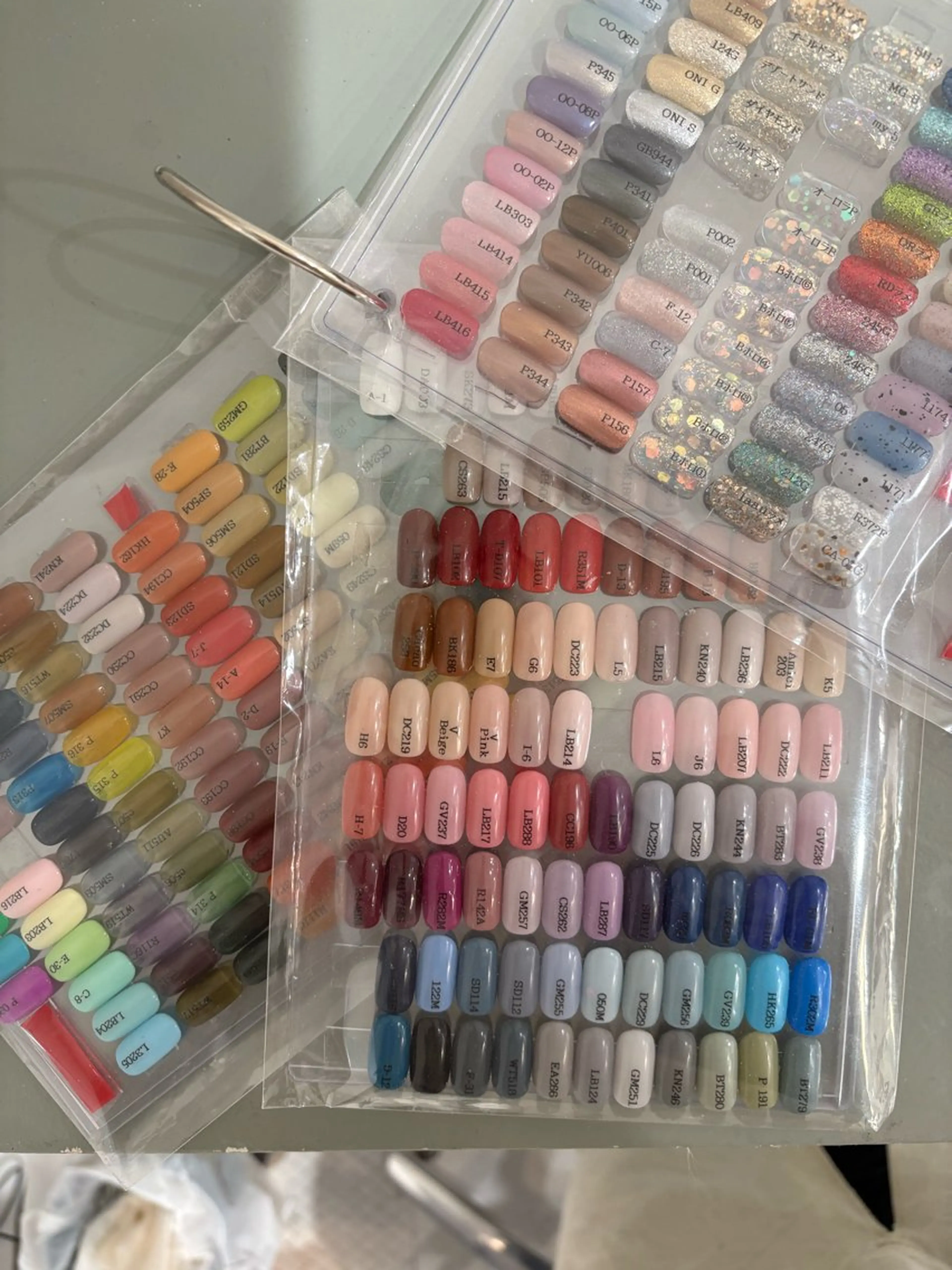 ハンド1カラー オフなし ¥2000の写真