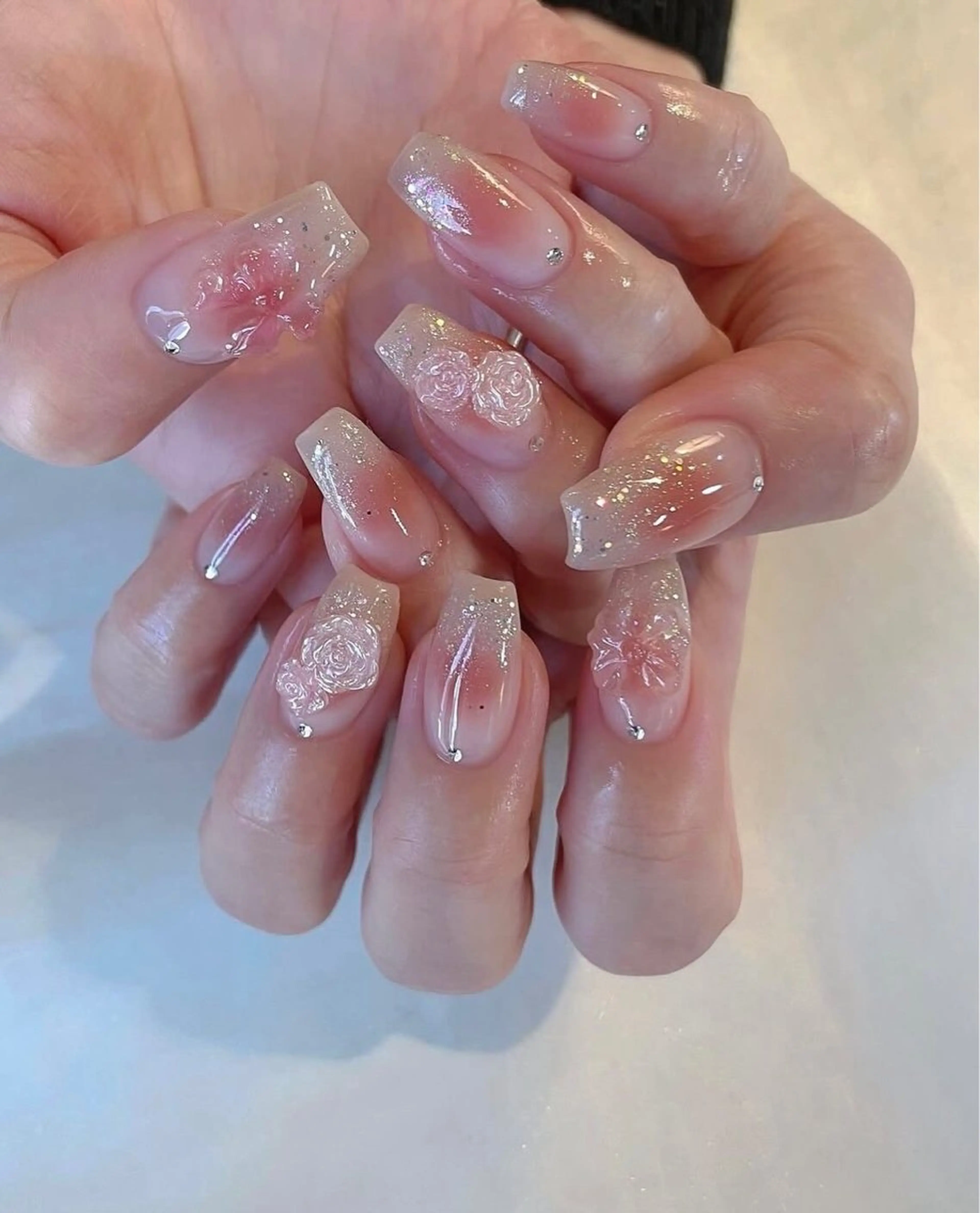 ネイル グラデーション ラメ(グリッター) マグネットネイル ミラーネイル ニュアンスネイル Lumi de nailsのネイルデザイン