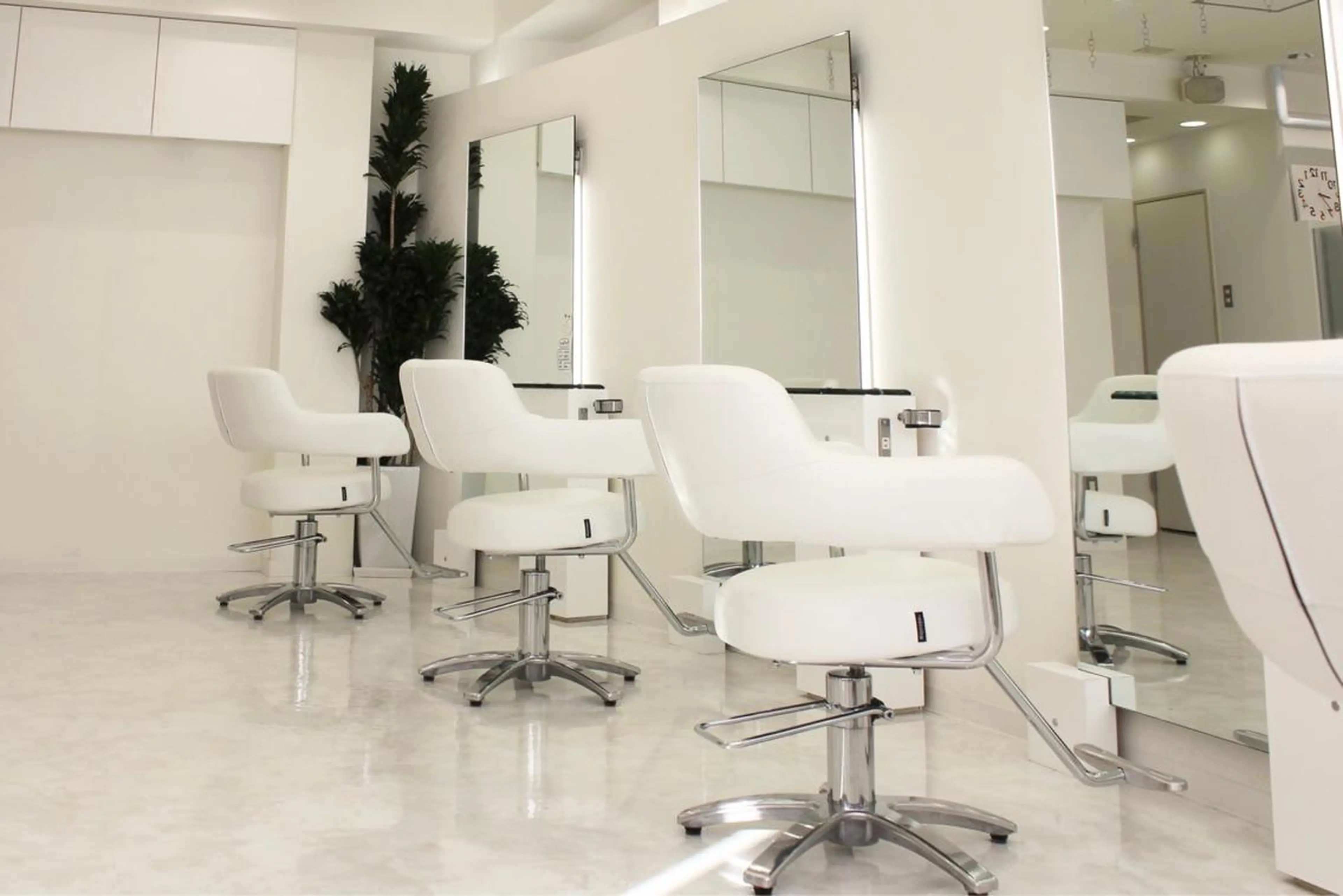 hair Freak /SAYAKAのヘアスタイル