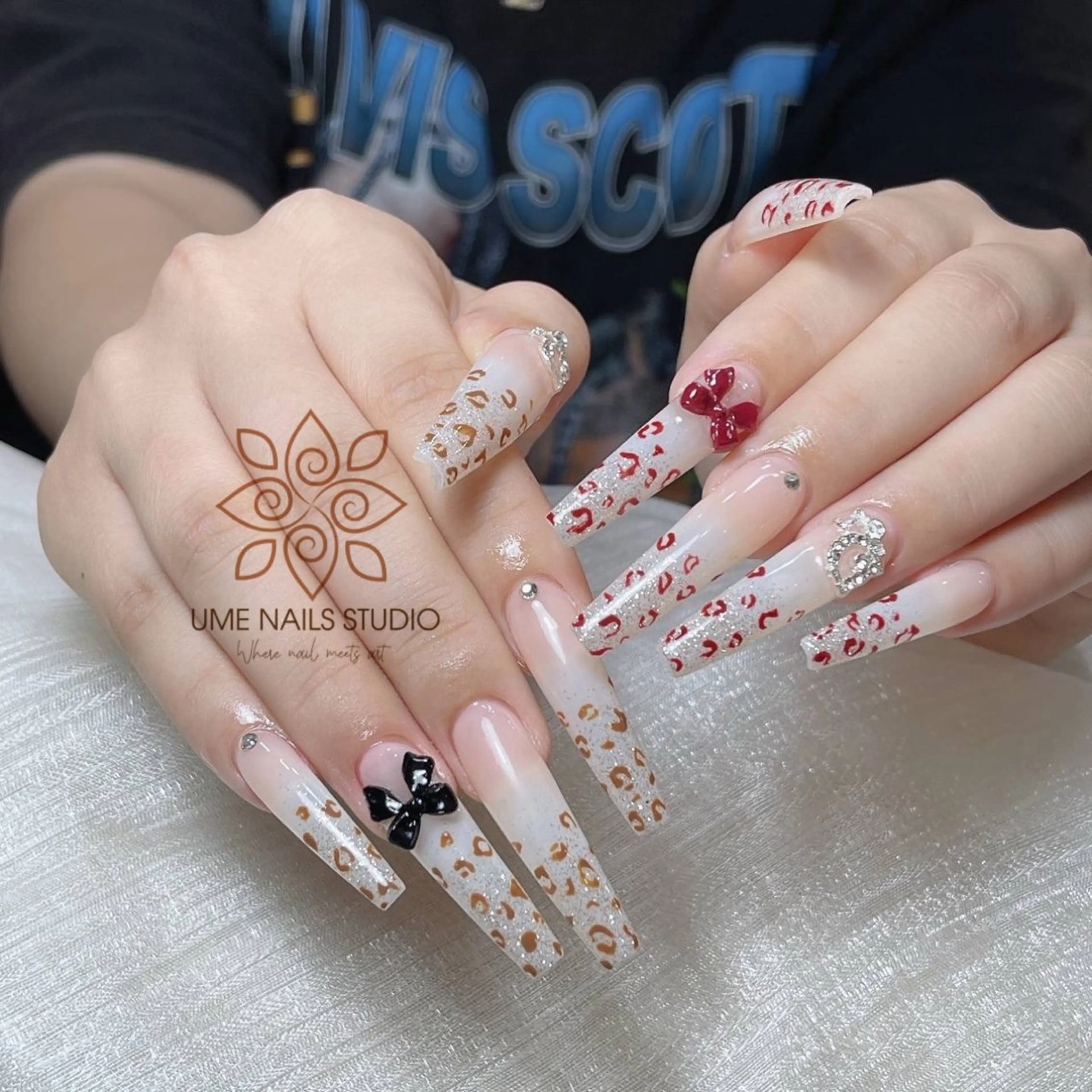 ネイル チークネイル クリアネイル ガーリー キラキラネイル 韓国ネイル Ume Nail Studioのネイルデザイン