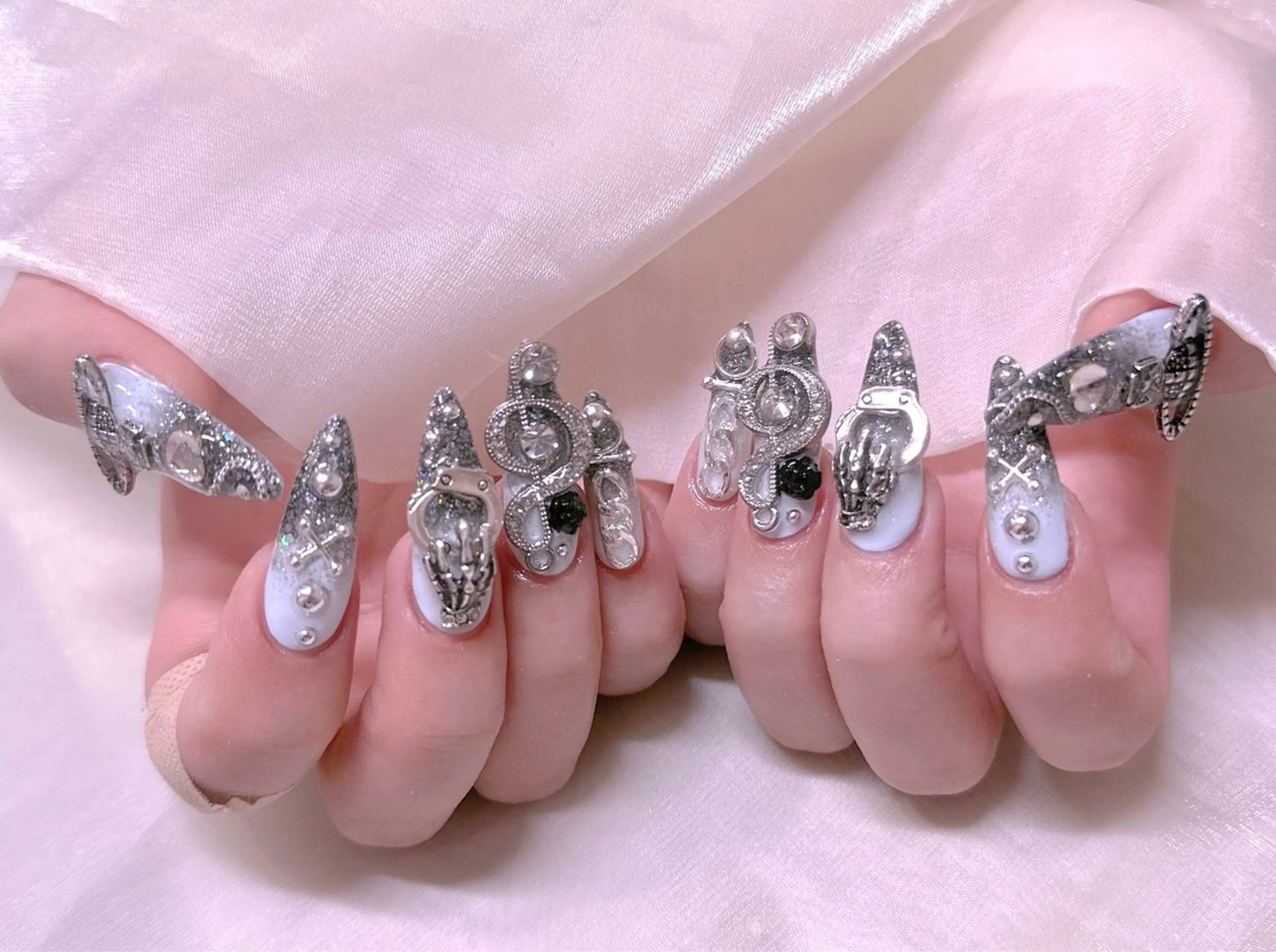 ネイル ハンドネイル リン リンのネイルデザイン