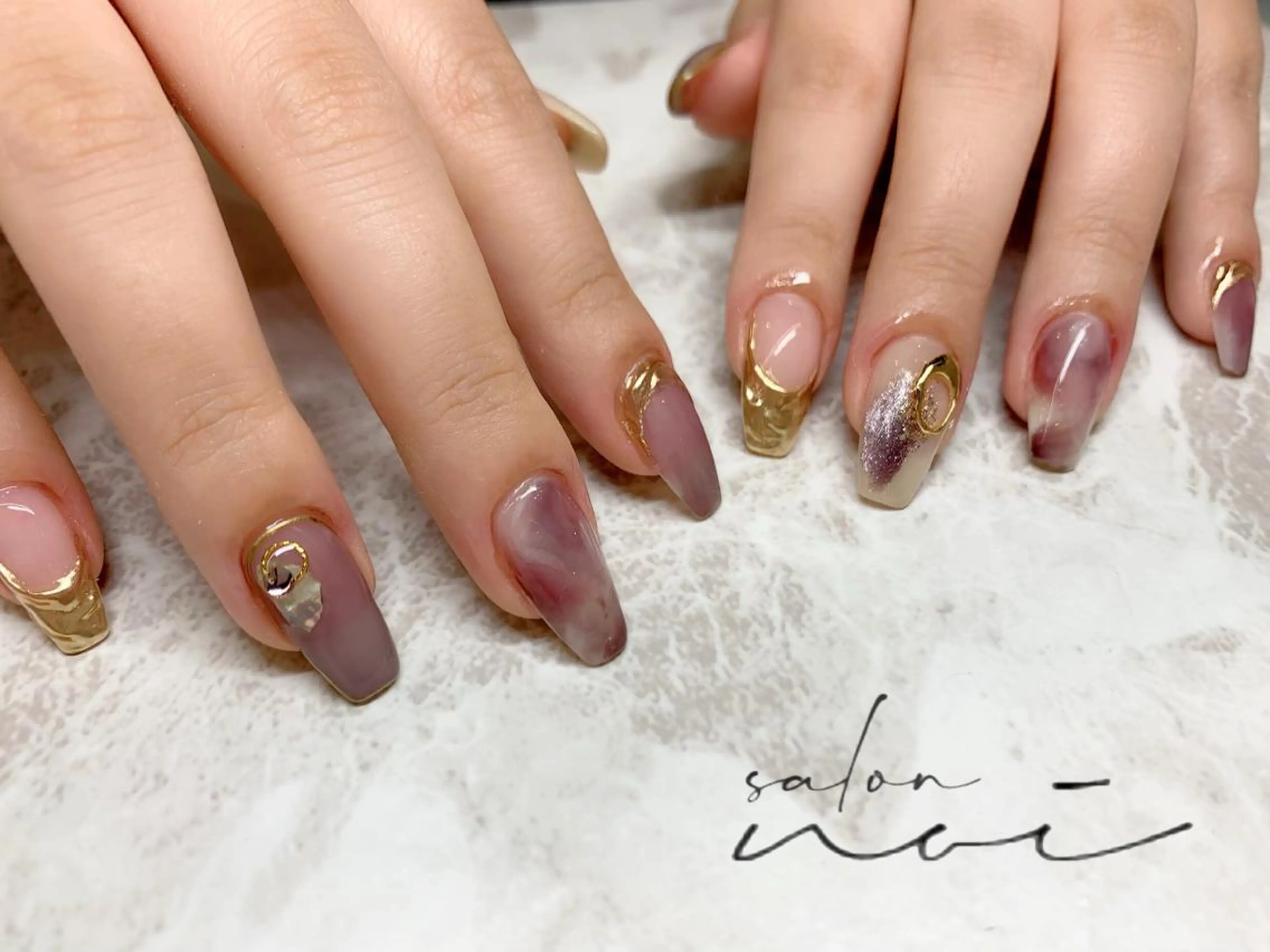 ネイル ニュアンスネイル パープル ハンドネイル salon noiのネイルデザイン