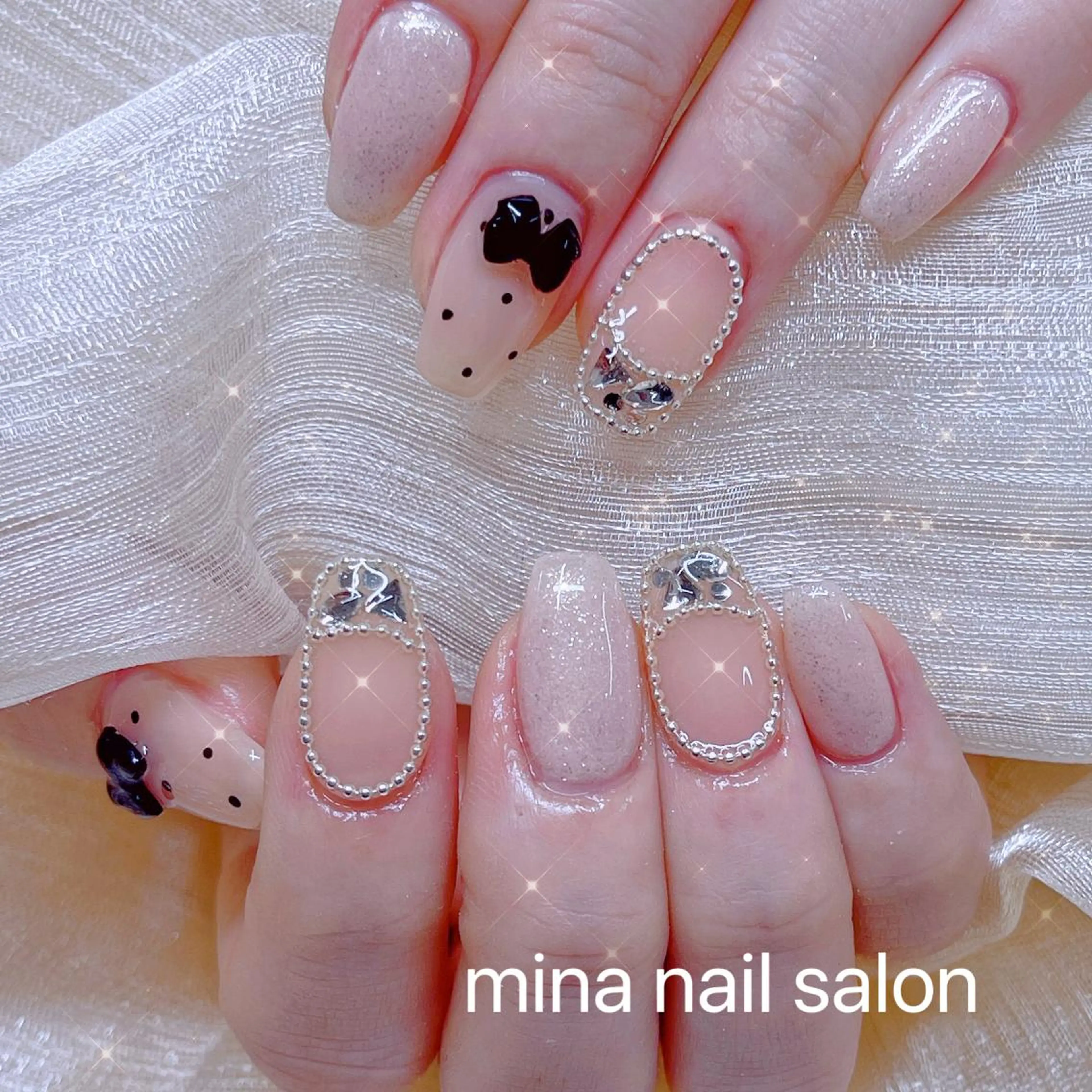 ネイル queensnail 🧸mikaのネイルデザイン