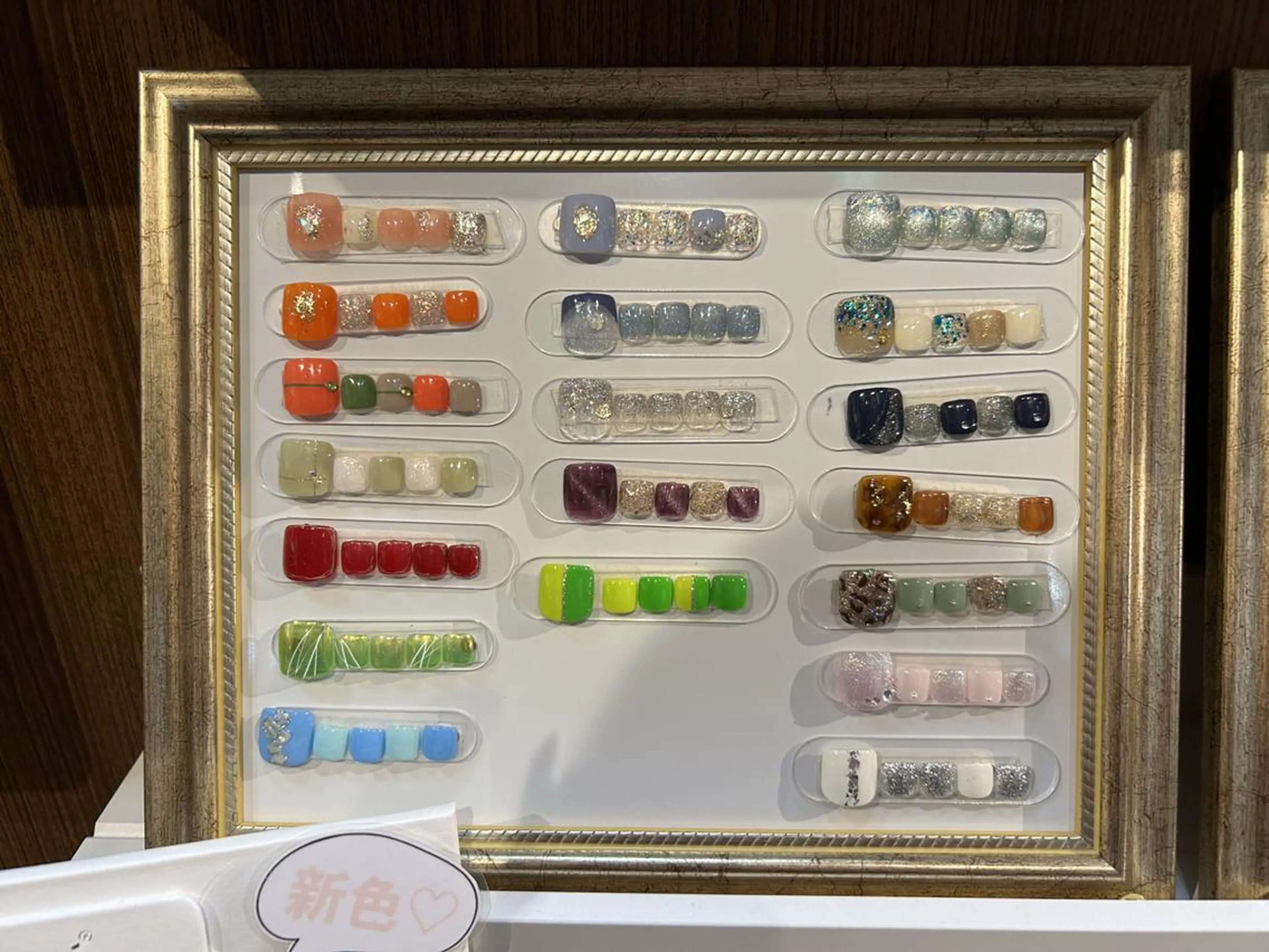 ネイル VIVIAN エイのネイルデザイン