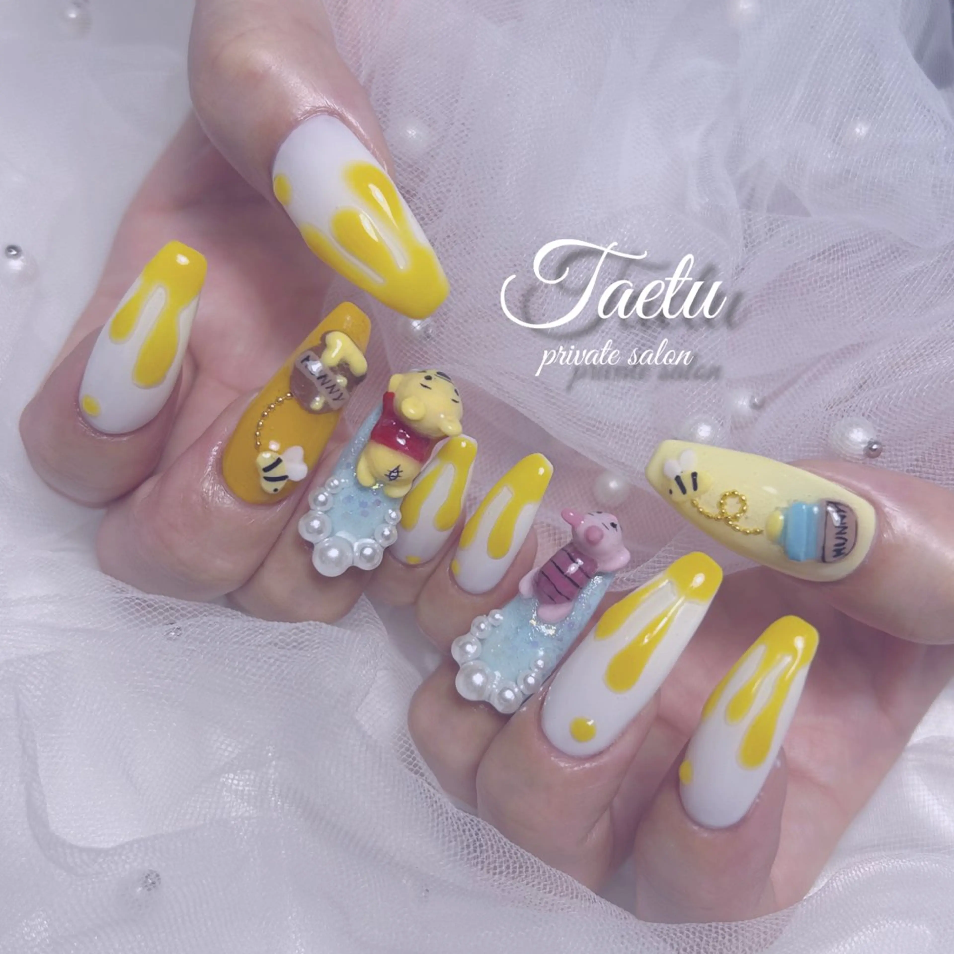 ネイル アートネイル 𝐓𝐀𝐄𝐓𝐔 💜Ayumiのネイルデザイン