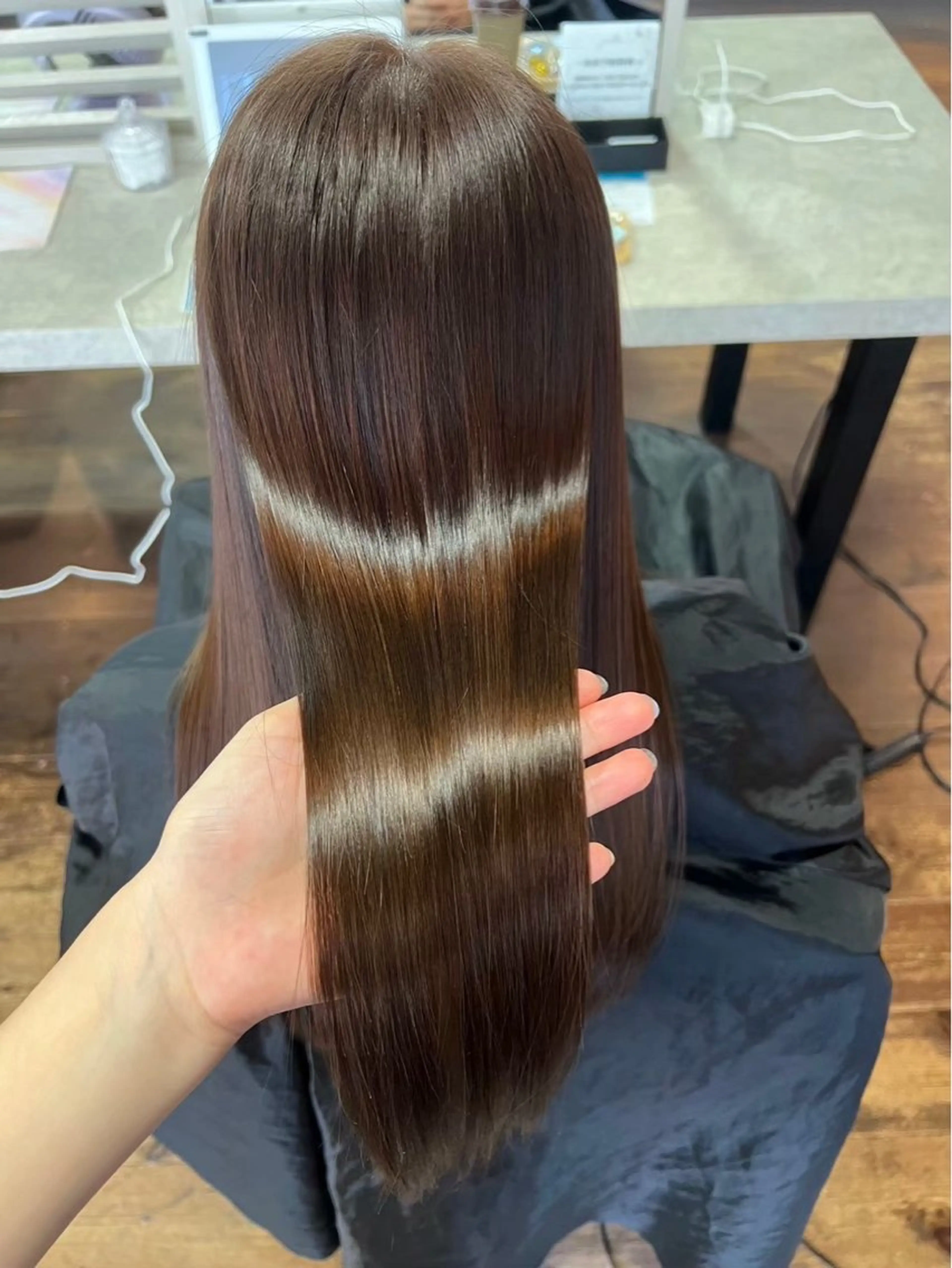 セミロング セミロングパーマ 髪質改善 縮毛矯正 トリートメント 酸性ストレート 藤井 佑真のヘアスタイル