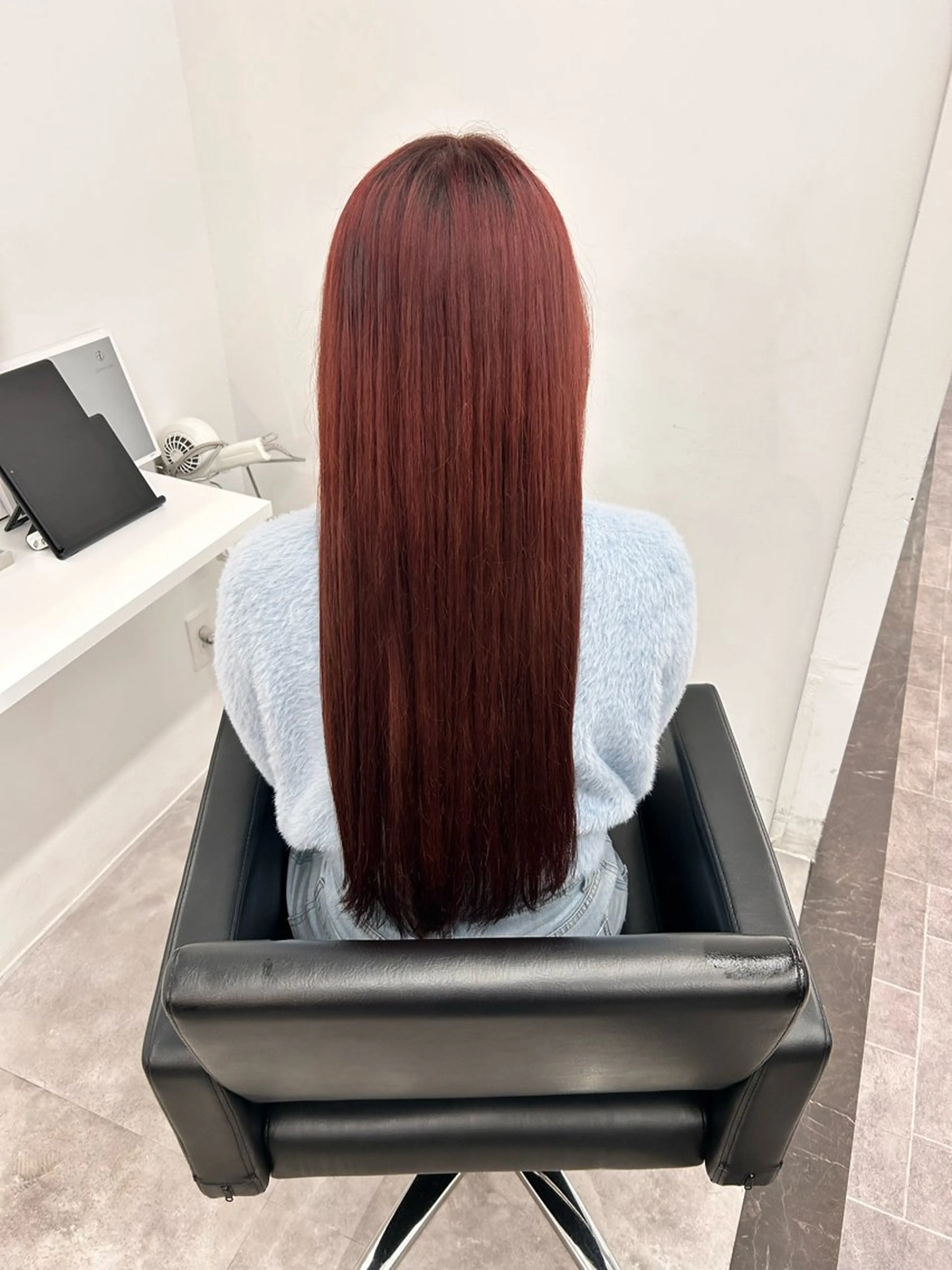ロング 内藤 友香のヘアスタイル
