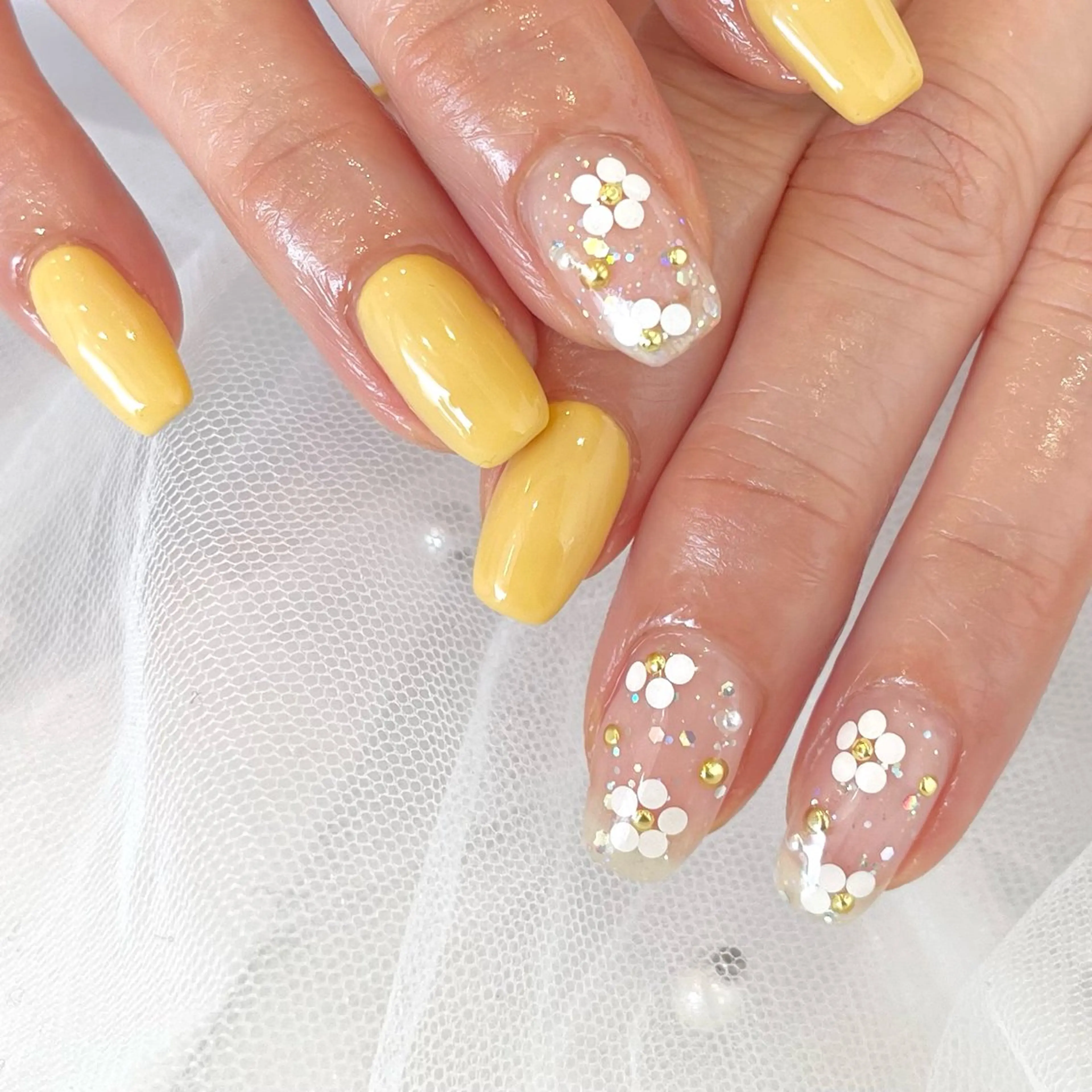 ネイル 黄色 ハンドネイル COCO  NAIL所属・COCO NAILのネイルデザイン