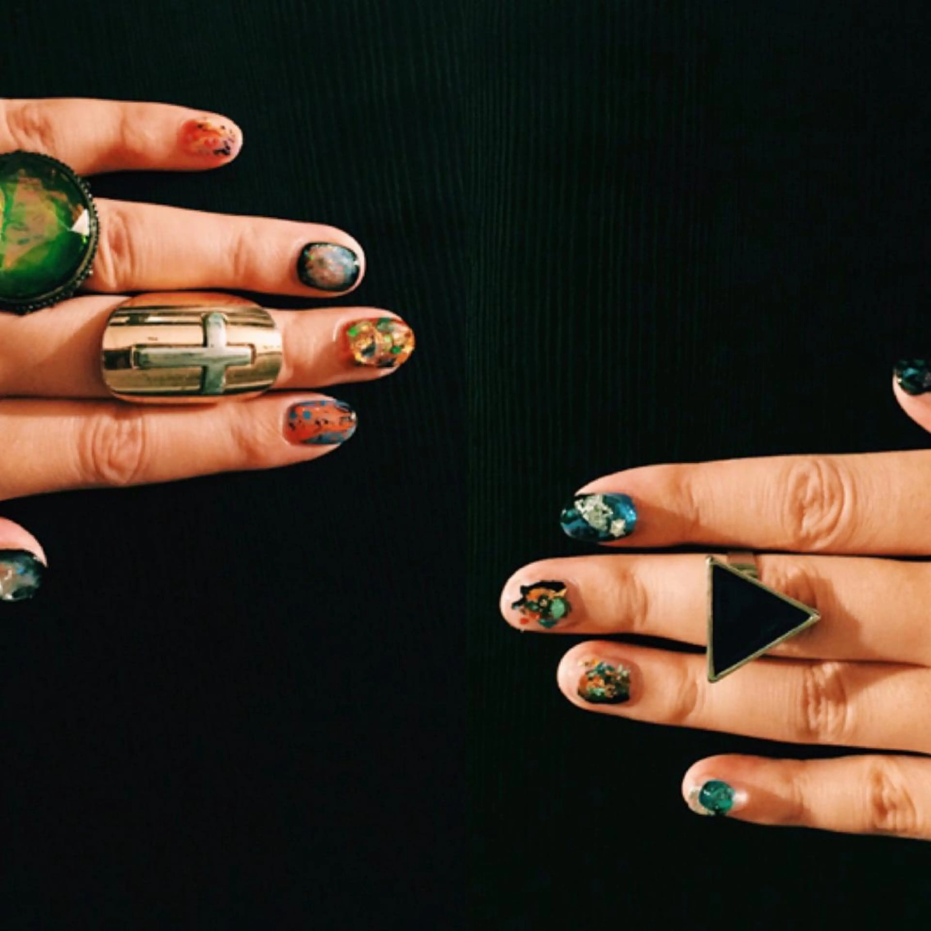 ネイル elu ：nail＆eyeのネイルデザイン