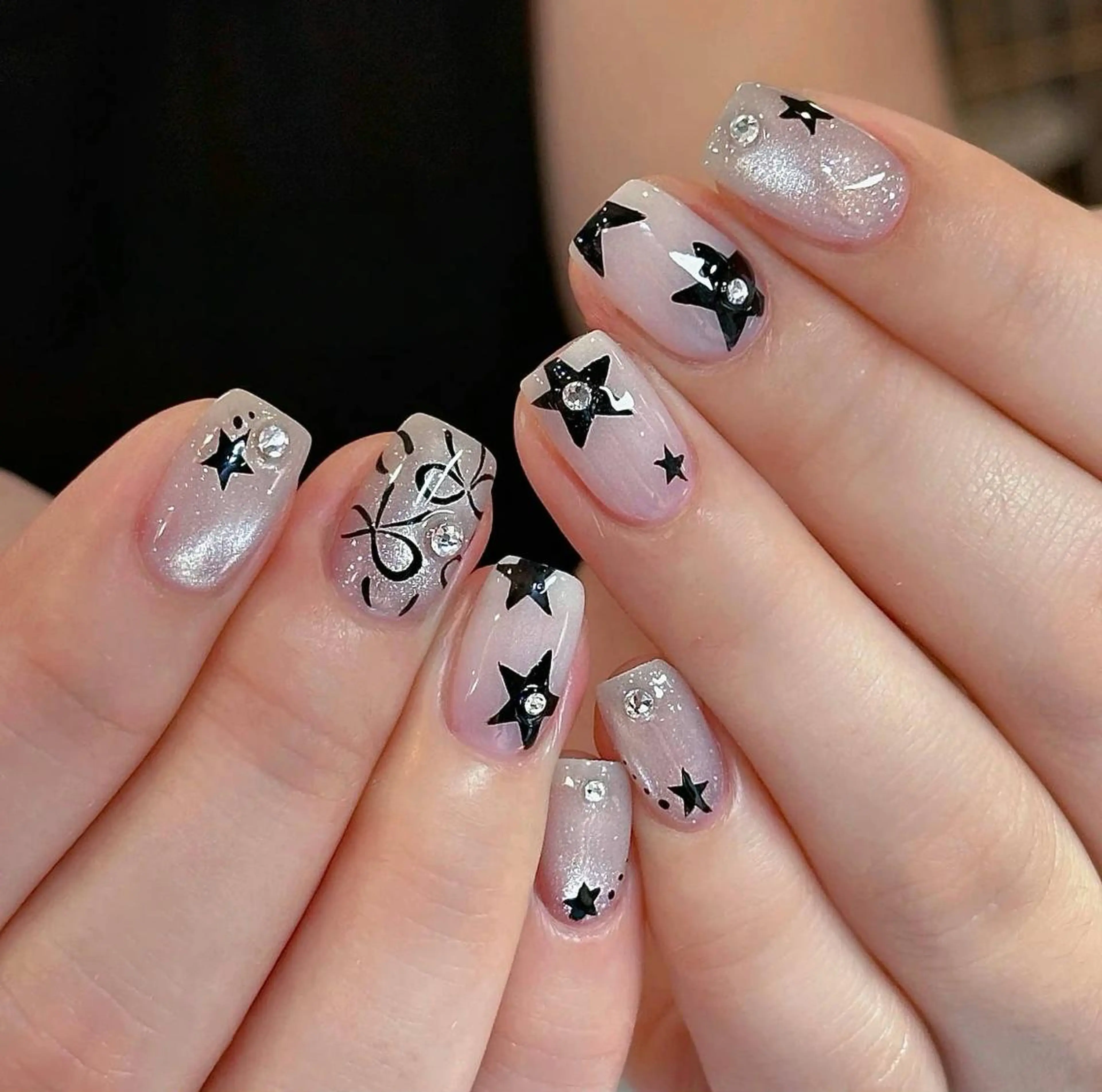 ネイル ハンドネイル 西村 桜子のネイルデザイン