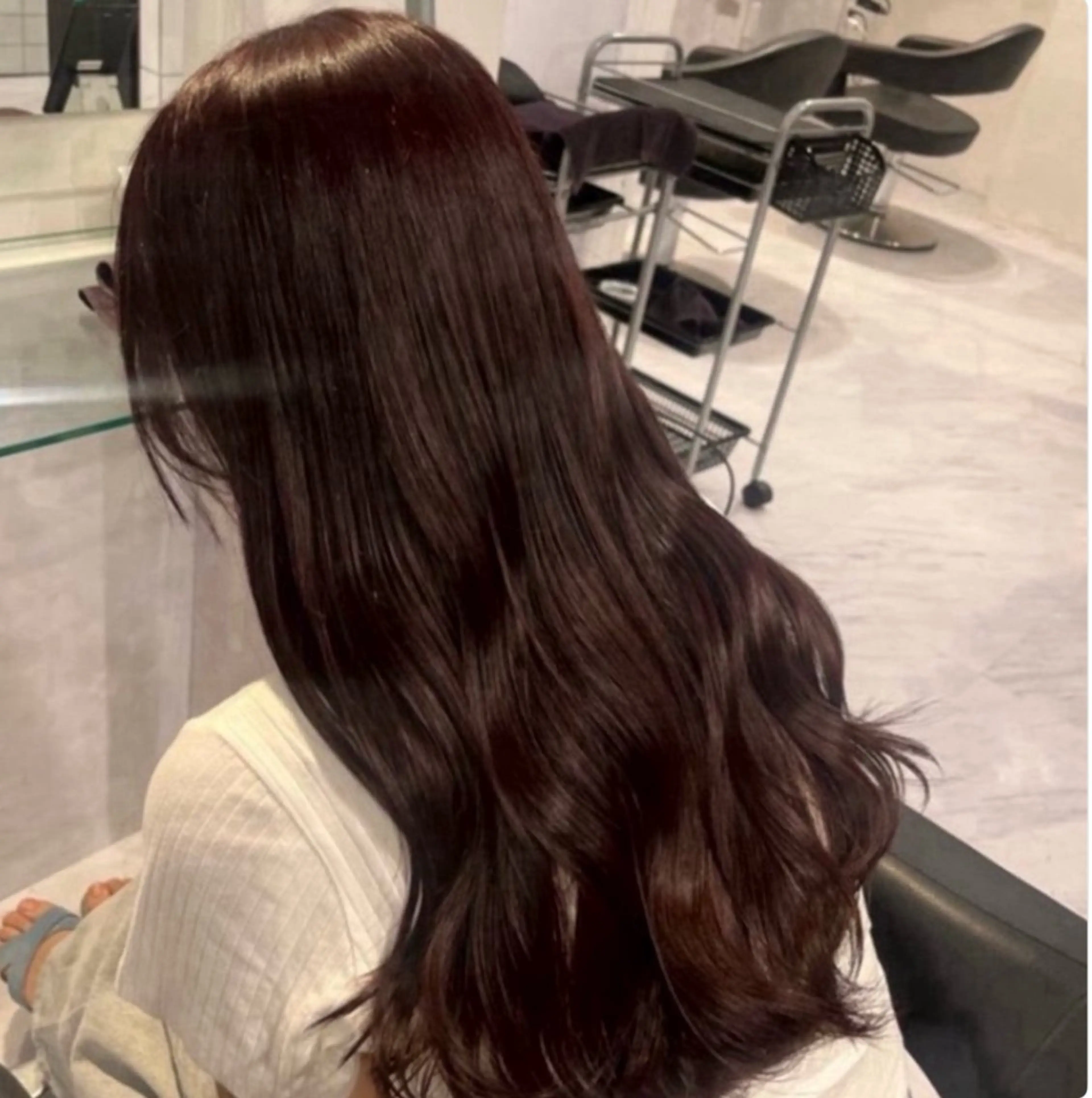 ロング カラー 🫧うる艶トレンド 🫧透明感カラーのヘアスタイル