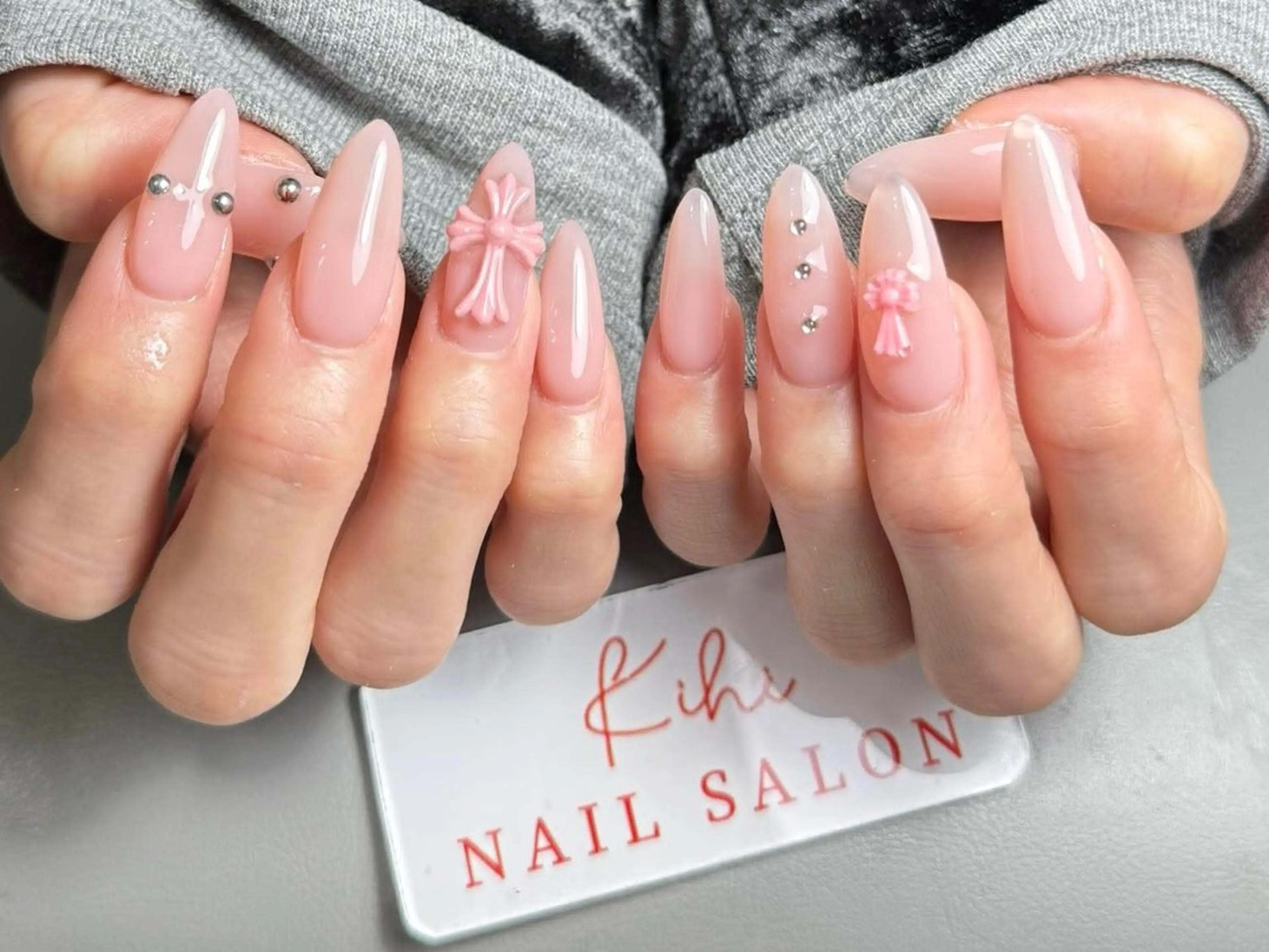 ネイル アートネイル フレンチネイル ジェルネイル グラデーション 韓国ネイル ハンドネイル ハンドケア さくら💮💮 【オフ無料】のネイルデザイン