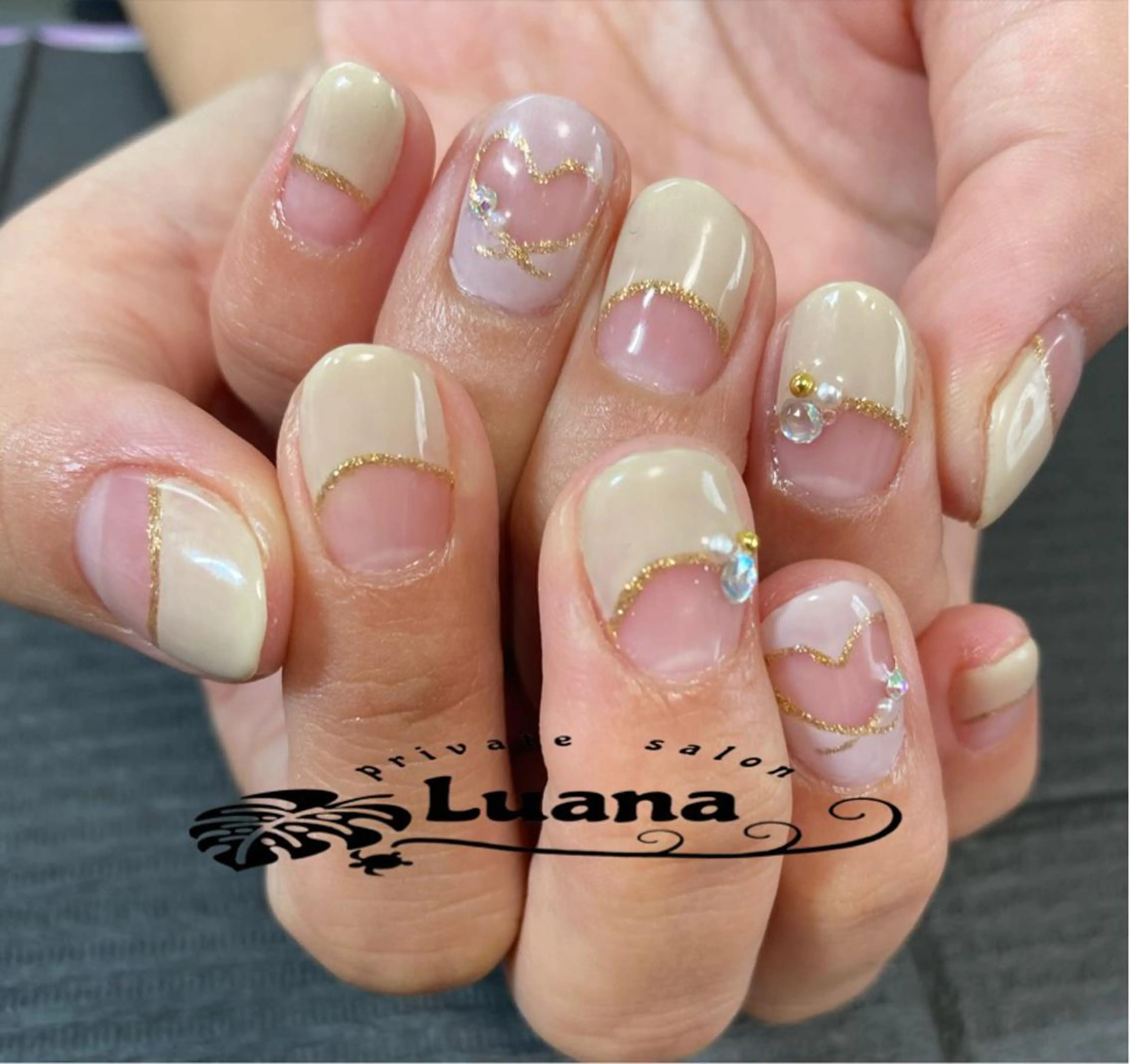 ネイル フレンチネイル ハート 自宅ネイルサロン ルアナのネイルデザイン