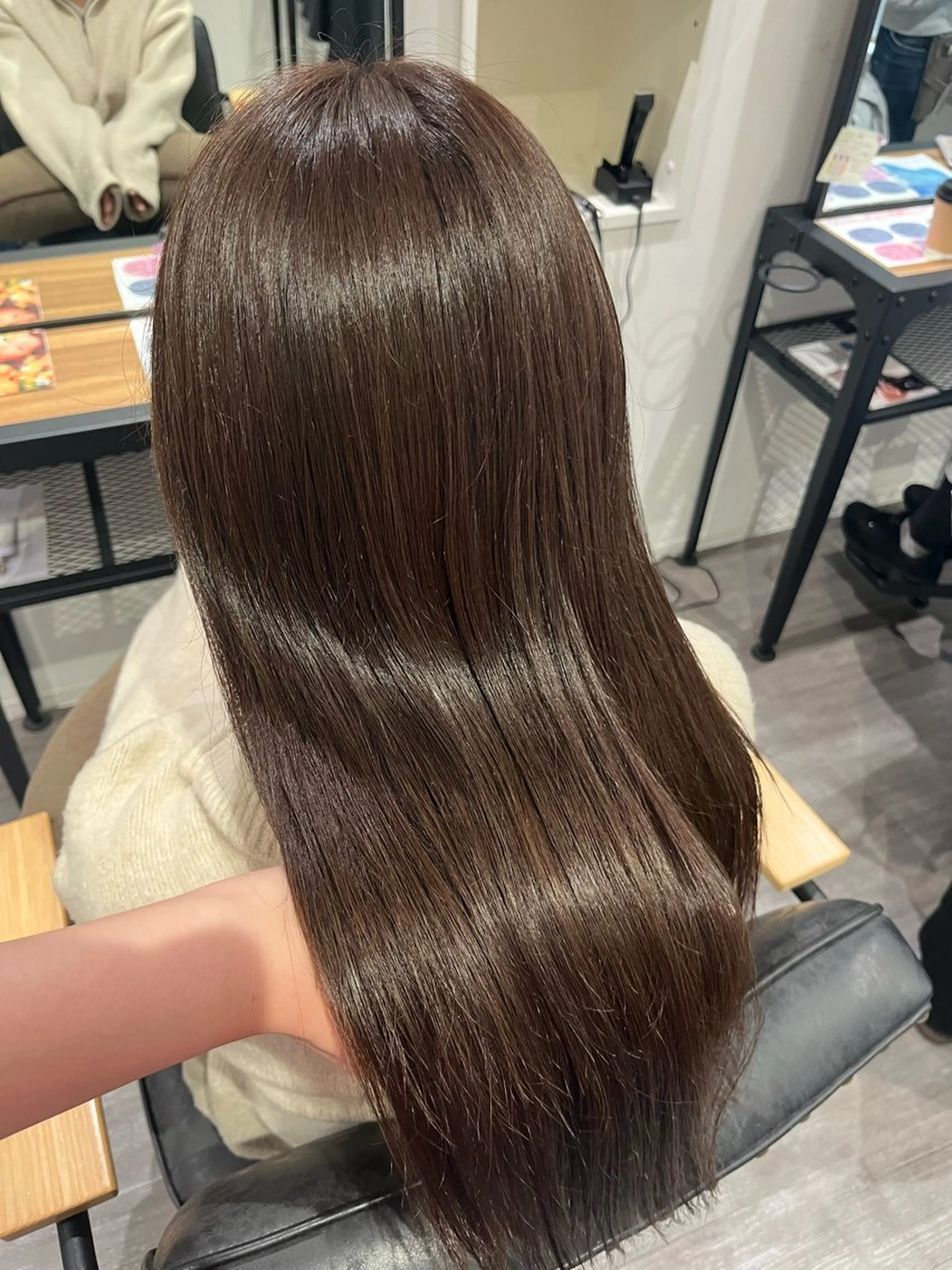 ロング カラー ベージュカラー デザインカラー ヘアカラー トリートメント cocotte 💟草間紫音💟のヘアスタイル