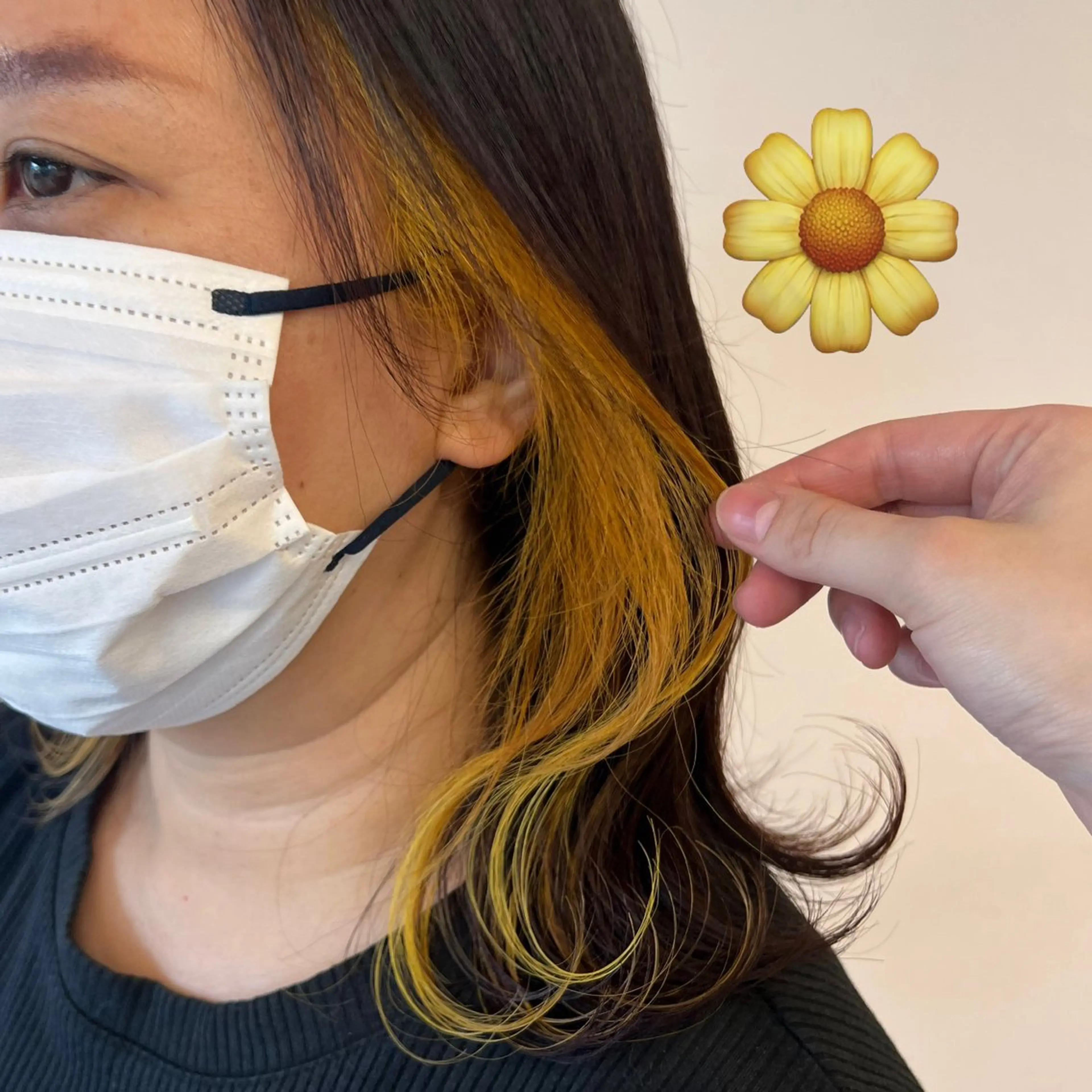 ミディアム カラー ブリーチ インナーカラー イエローカラー 🎀渡部 凜花/髪質 改善/艶髪🎀のヘアスタイル