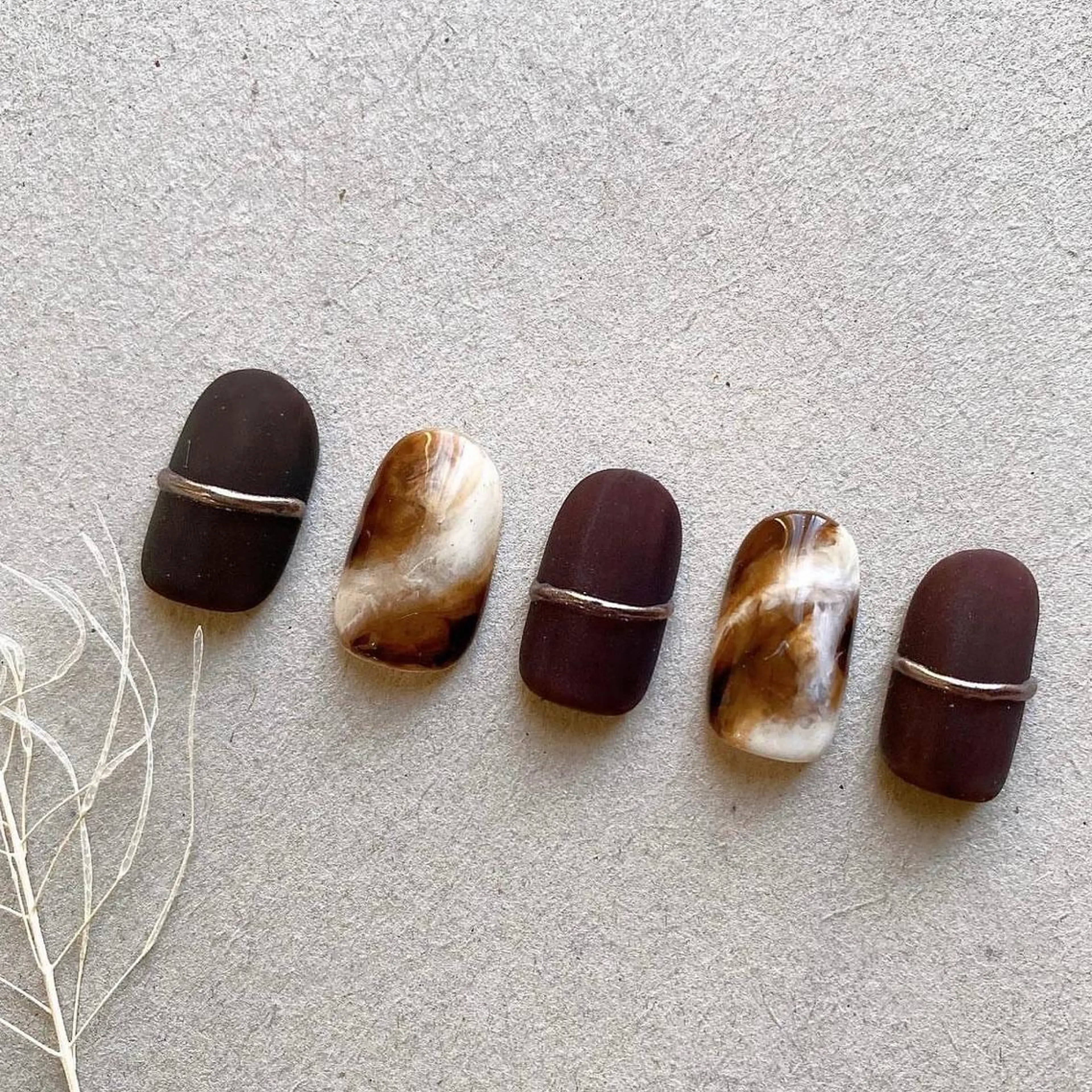 ネイル ジェルネイル パラジェル ハンドネイル nailist SAYAのネイルデザイン