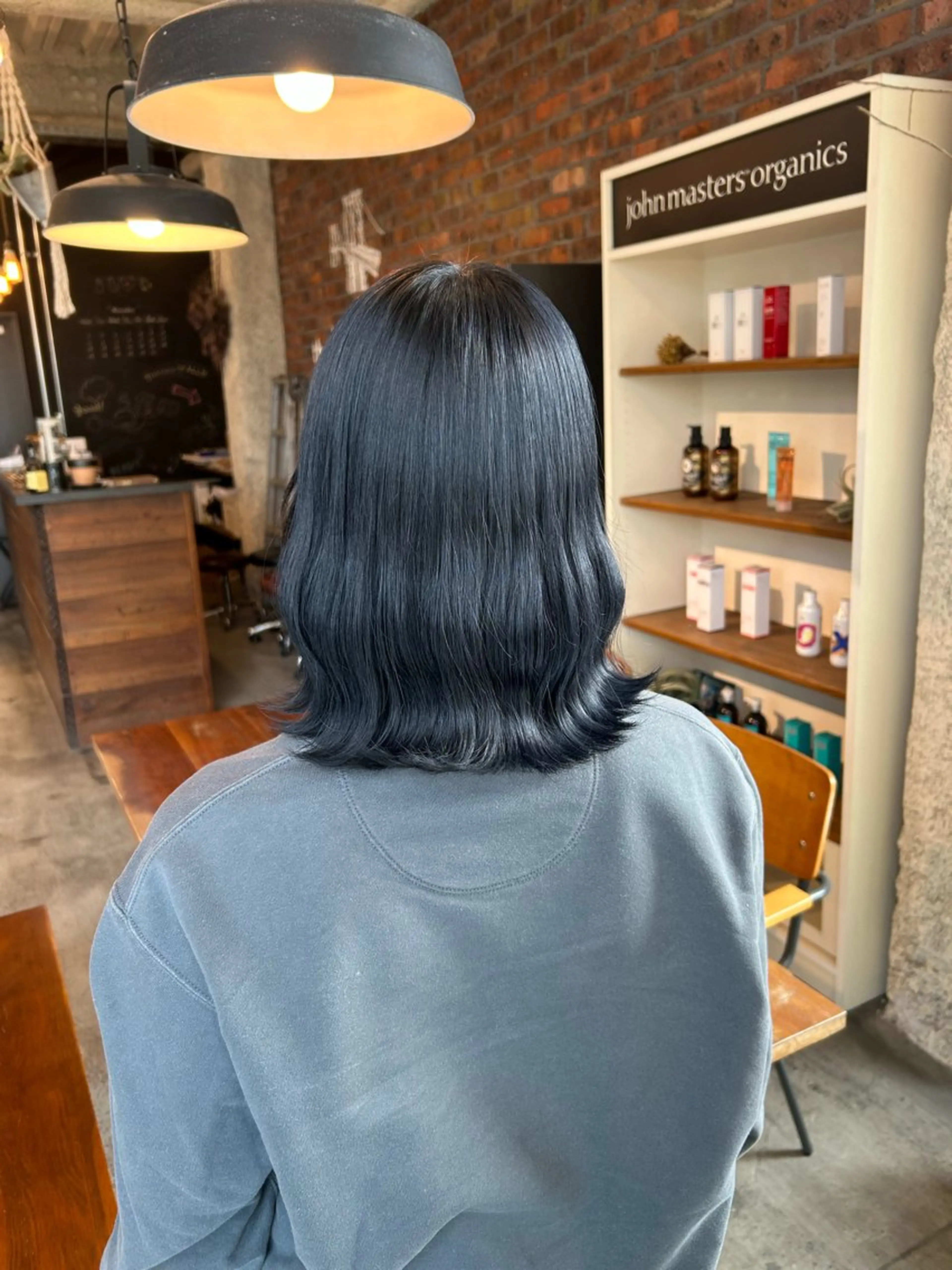 カラー 黒髪 ヘアカラー the BRIDGE 加藤みのりのヘアスタイル