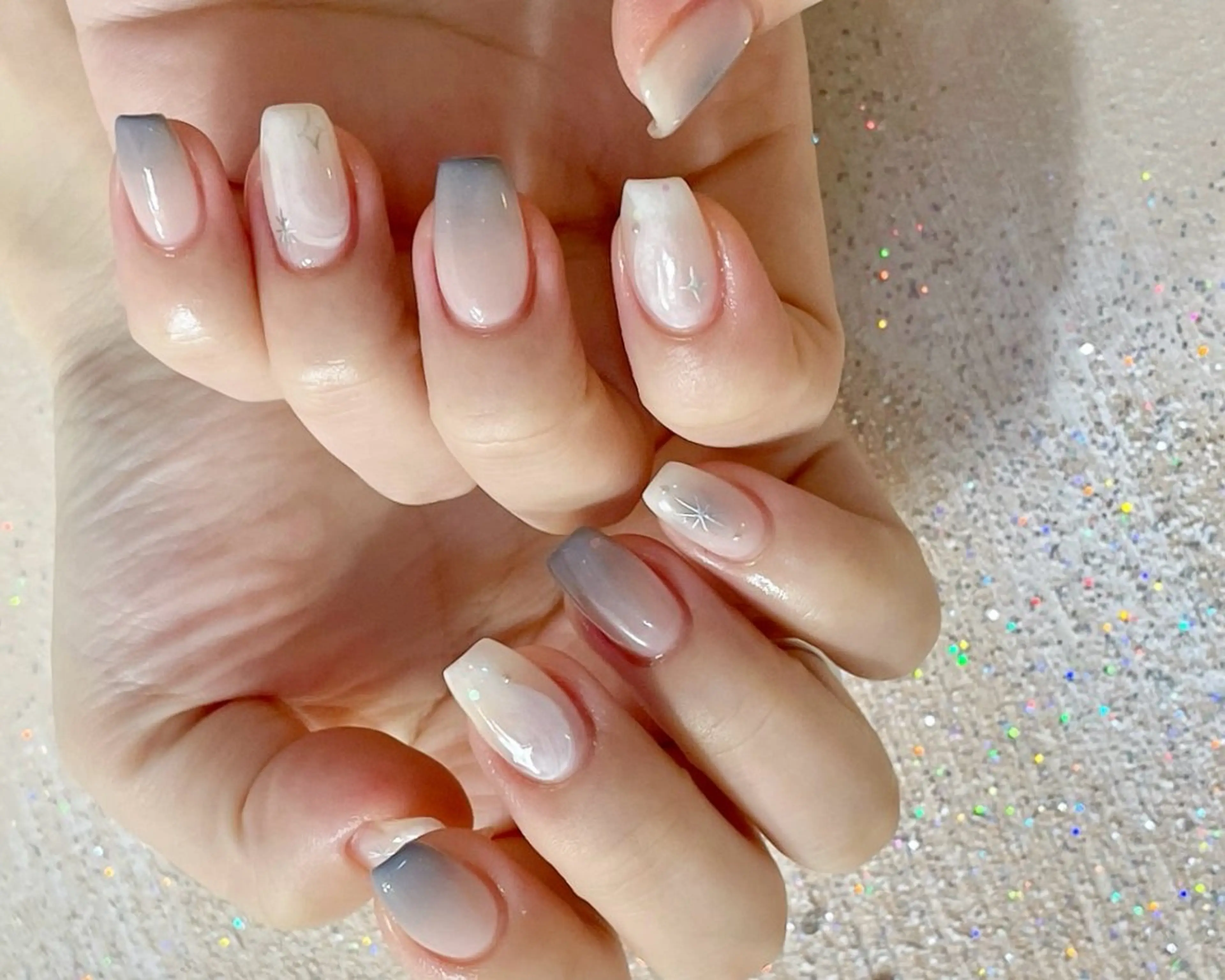 ネイル オーロラネイル フットネイル フレンチネイル ジェルネイル マグネットネイル kiki nail たまプラーザのネイルデザイン