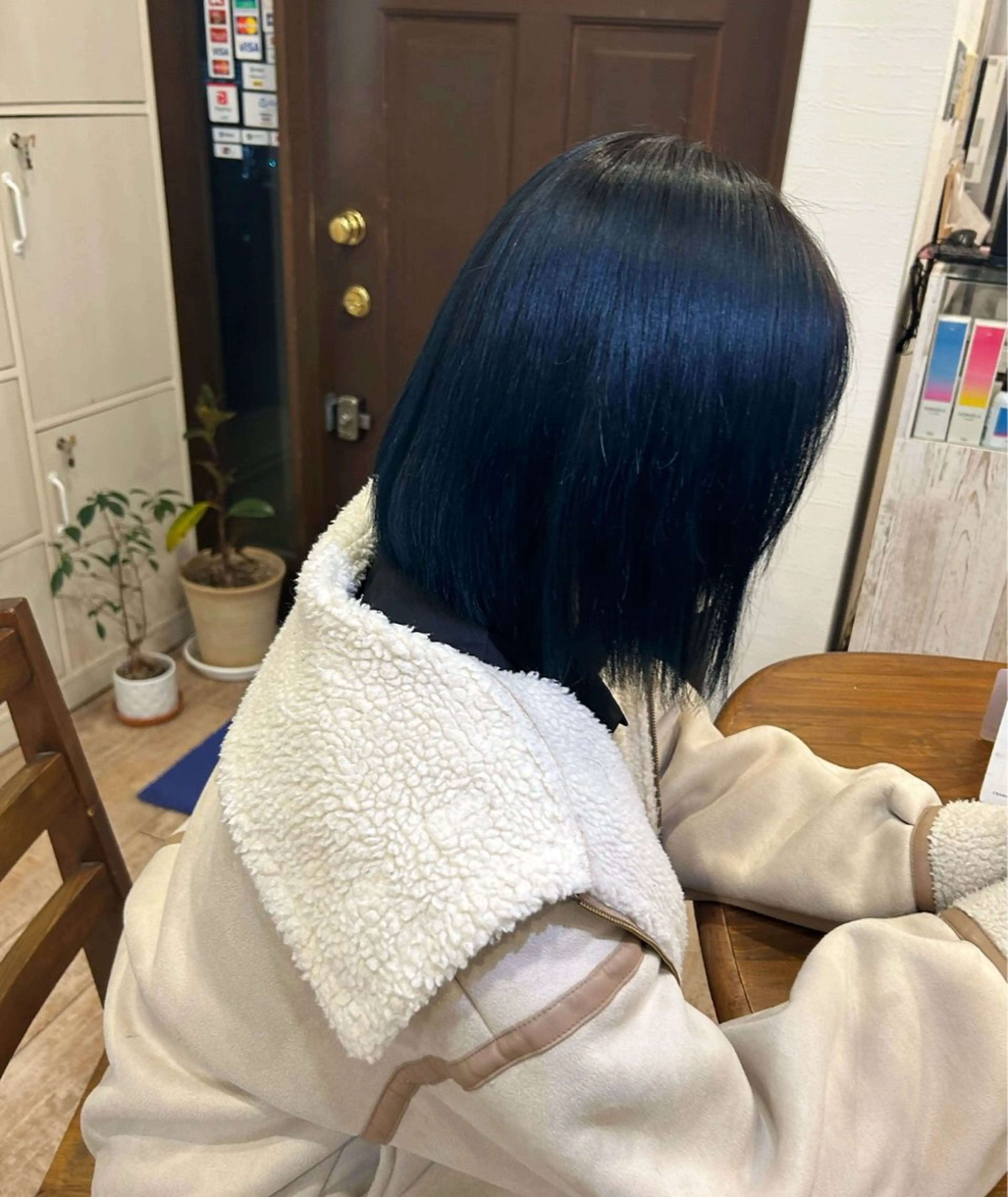 カラー SENA Rimのヘアスタイル