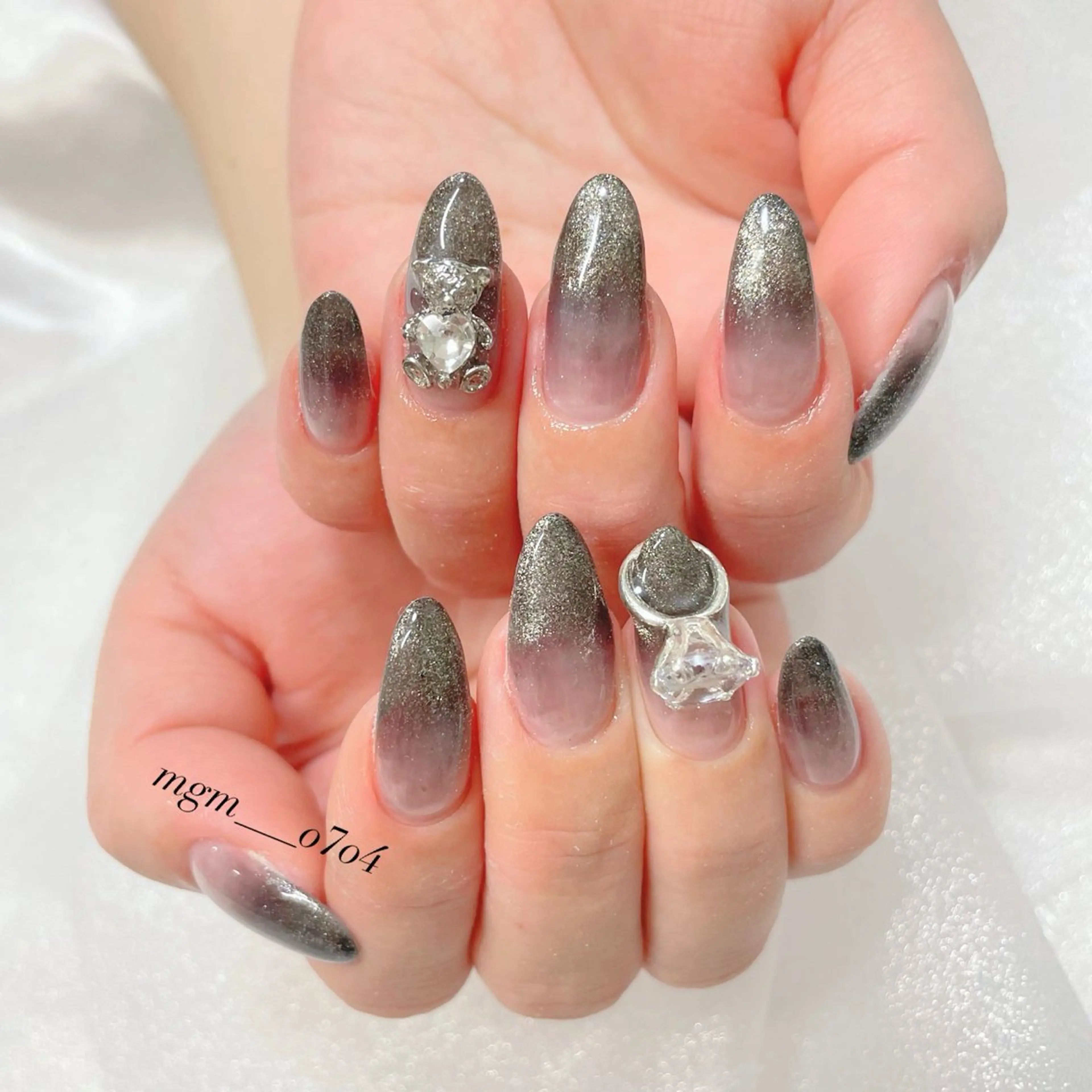 ネイル ハンドネイル ハンドケア MoON...❤︎ MeGuのネイルデザイン