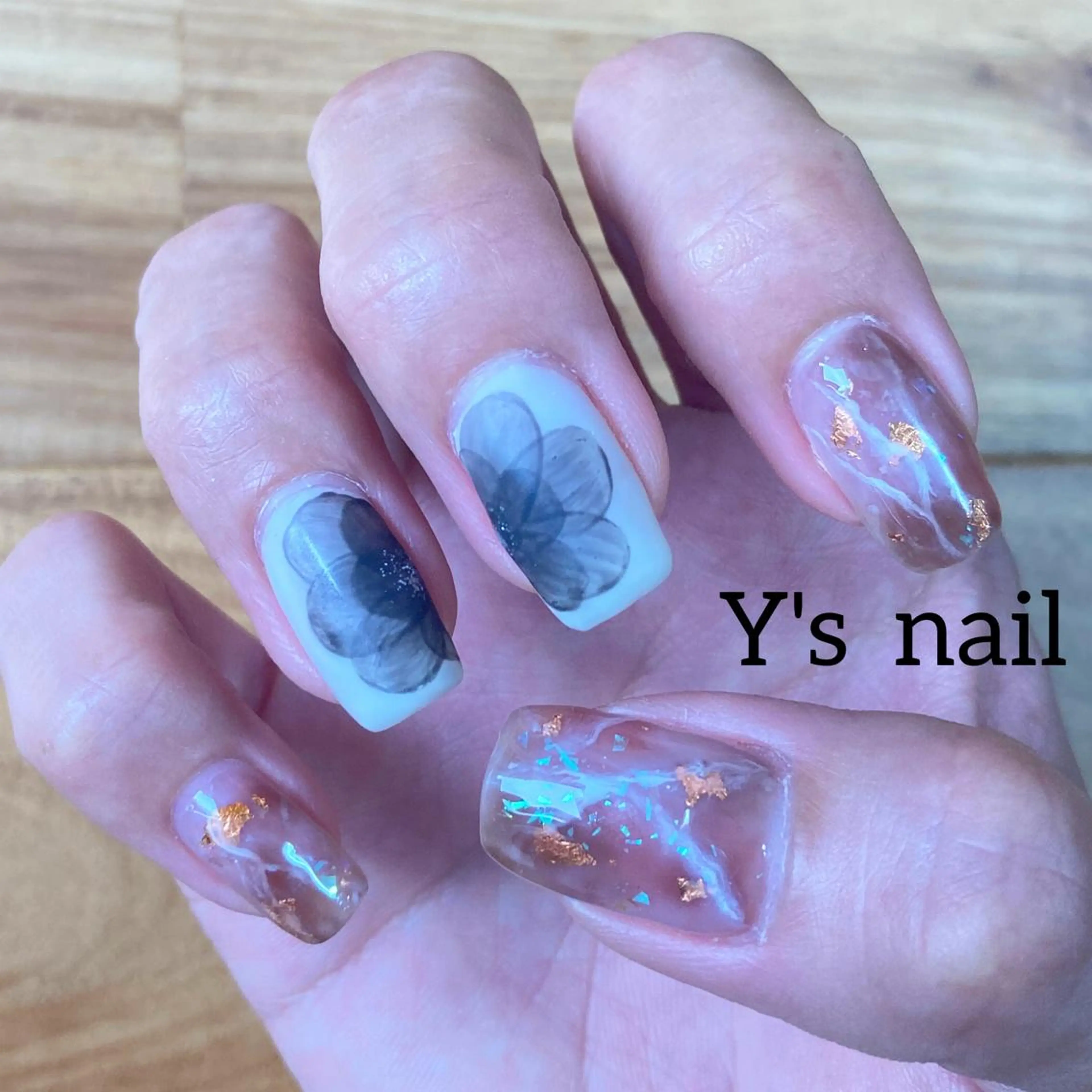 ネイル フラワーネイル 手書きが得意🖌️ Y’s  nailのネイルデザイン