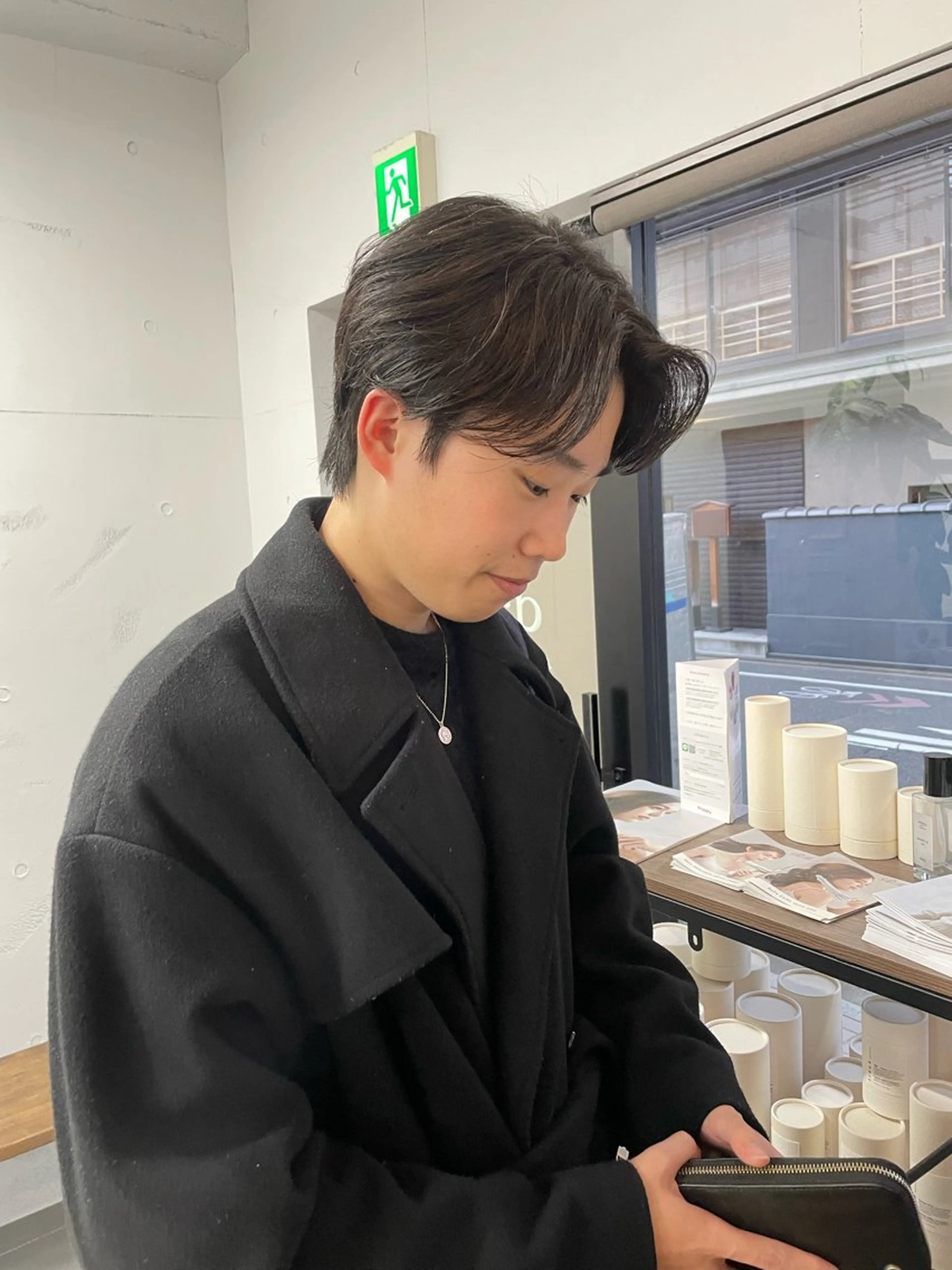 メンズ センターパート メンズ韓国風 マツダ レンのヘアスタイル
