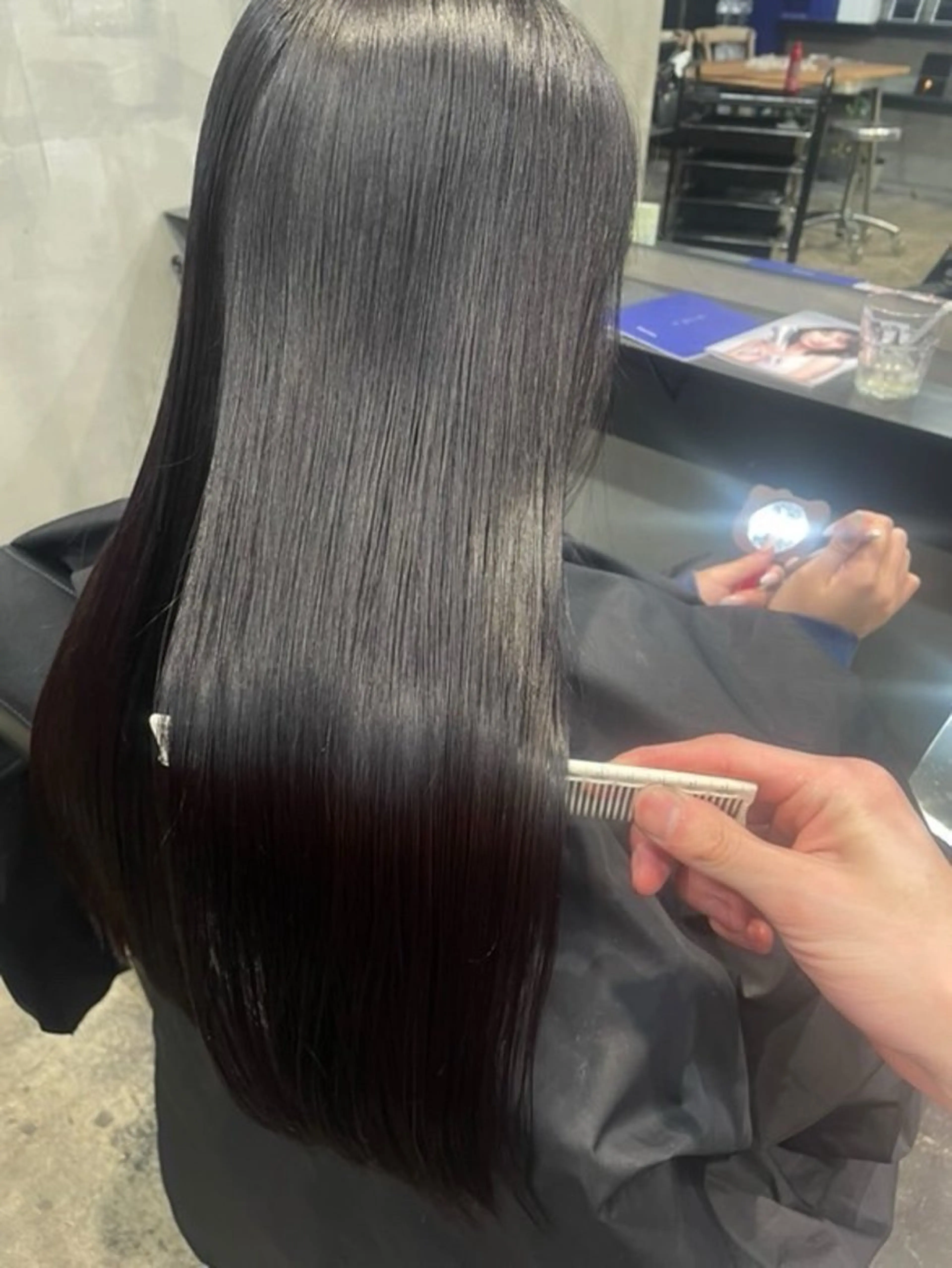 カラー T  O Yのヘアスタイル