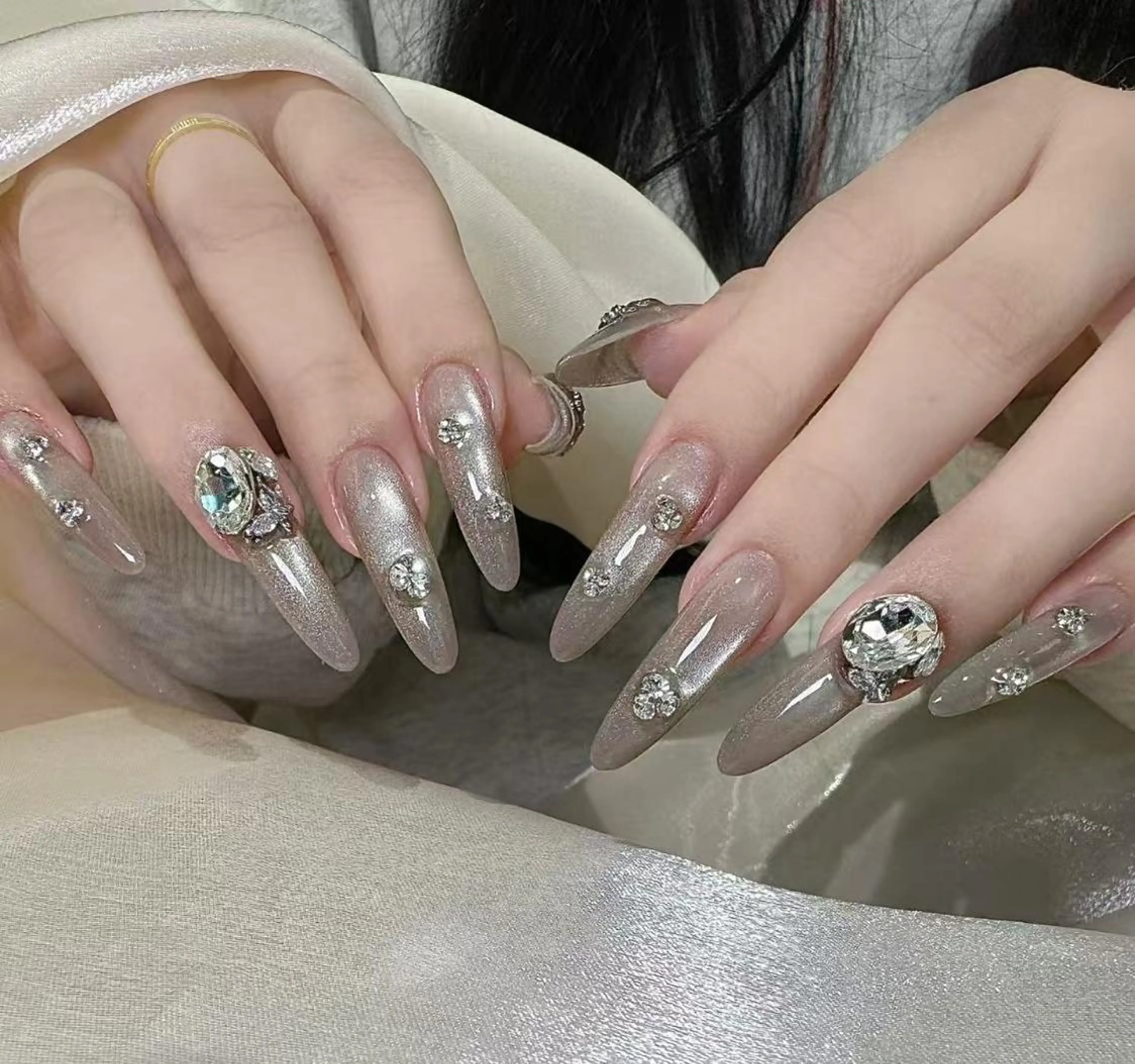 ネイル 長さ出し フレンチネイル グラデーション 卒業式 マグネットネイル ハンドネイル MIHANA NAILのネイルデザイン