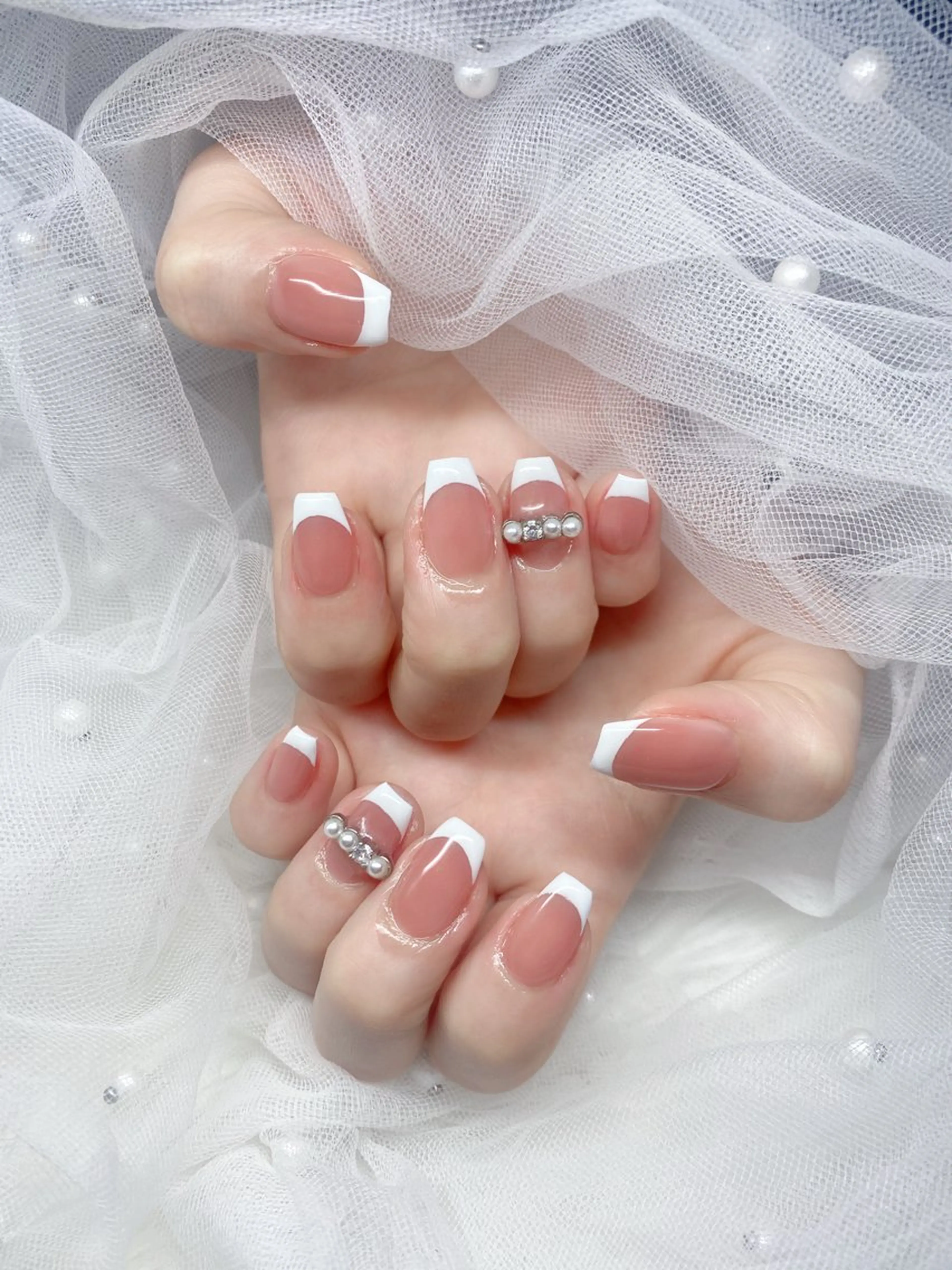 ネイル フレンチネイル ハンドネイル Yudia tamakiのネイルデザイン