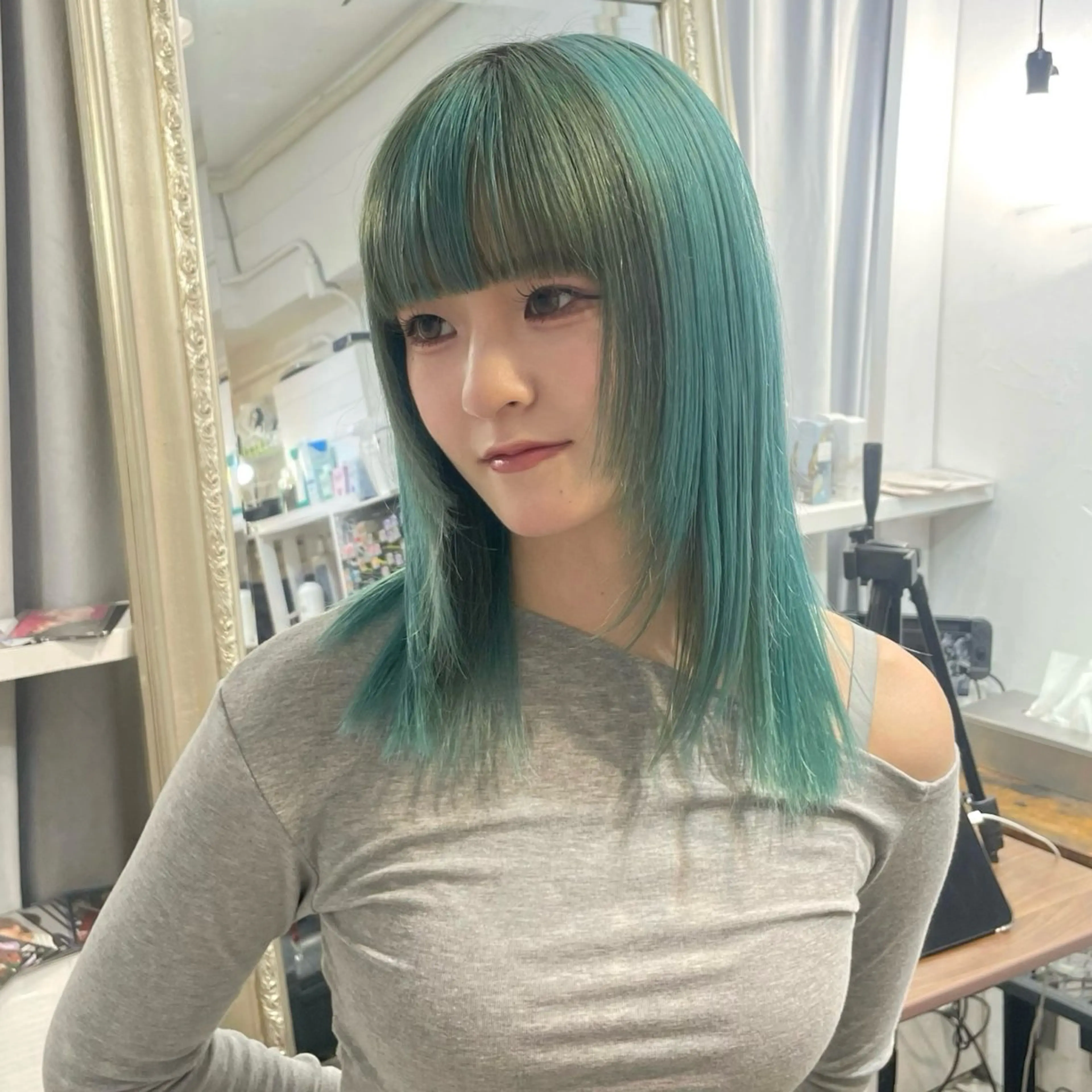 セミロング カラー 💍ダメージ最小限 ブリーチ/ちさと💍のヘアスタイル