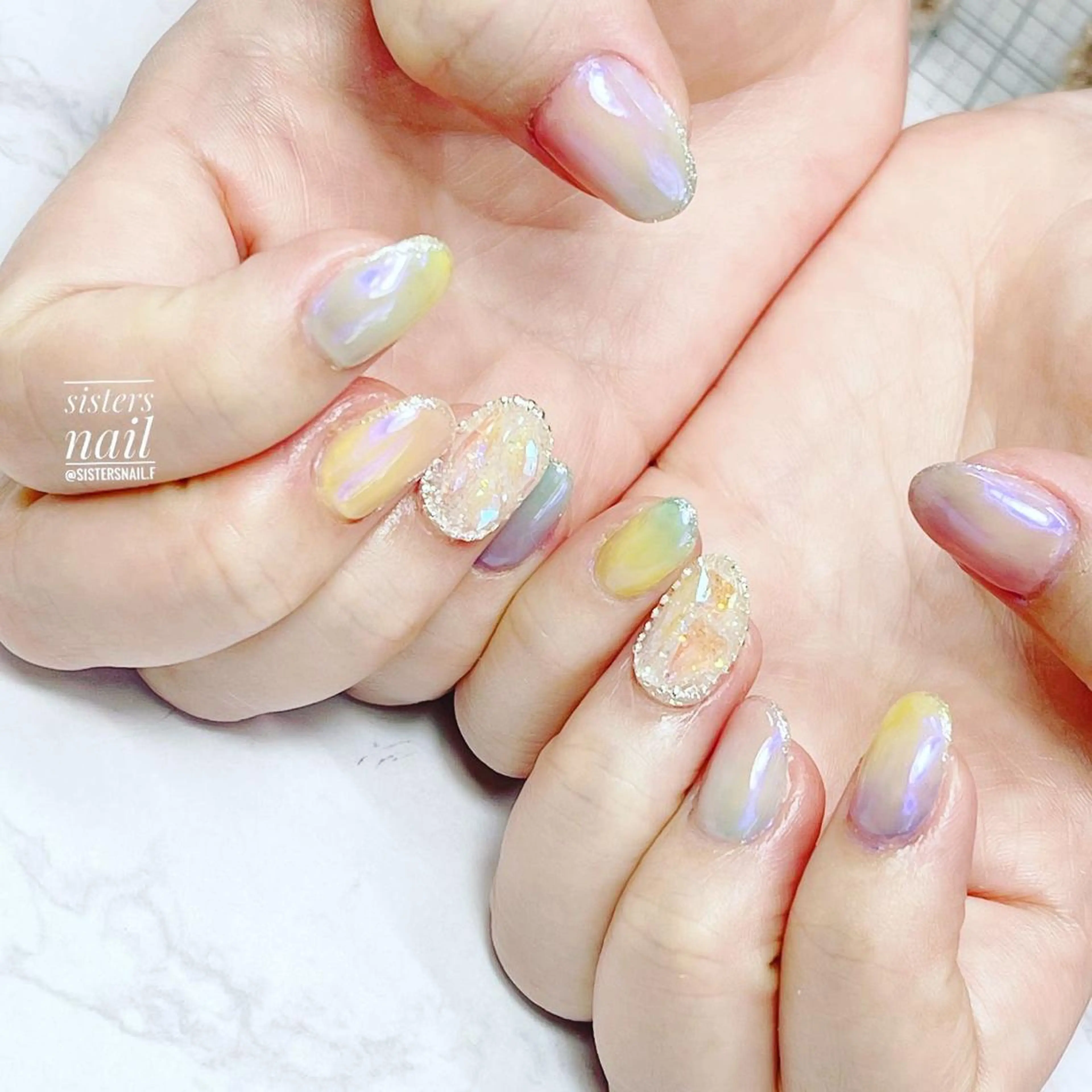 ネイル アートネイル オーロラネイル クリアネイル グラデーション 氷ネイル・うるうるネイル sisters nail.fのネイルデザイン