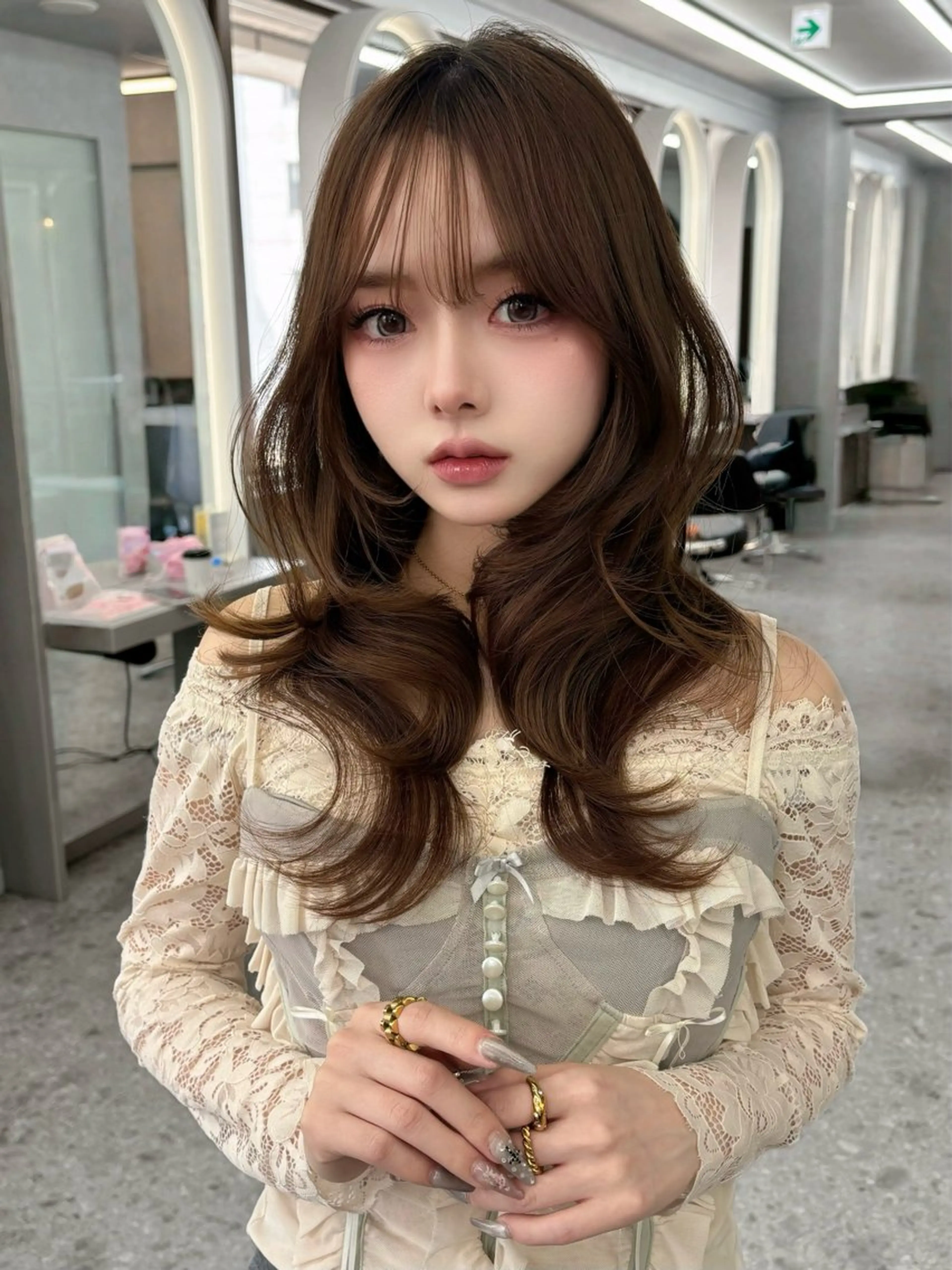 ロング カラー ベージュカラー ミルクティーベージュ ピンクカラー ピンクベージュ くびれヘア カット ヘアカラー トリートメント 友田 那都のヘアスタイル